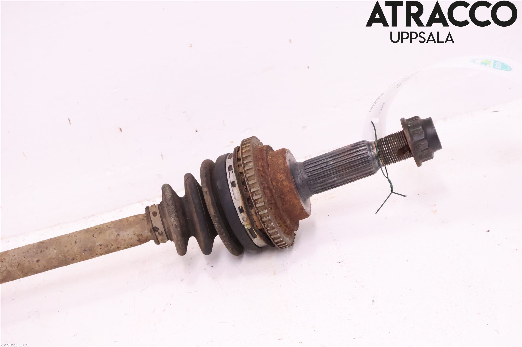 Lexus RX XU30 03-09 Drivaxel Bak Vänster