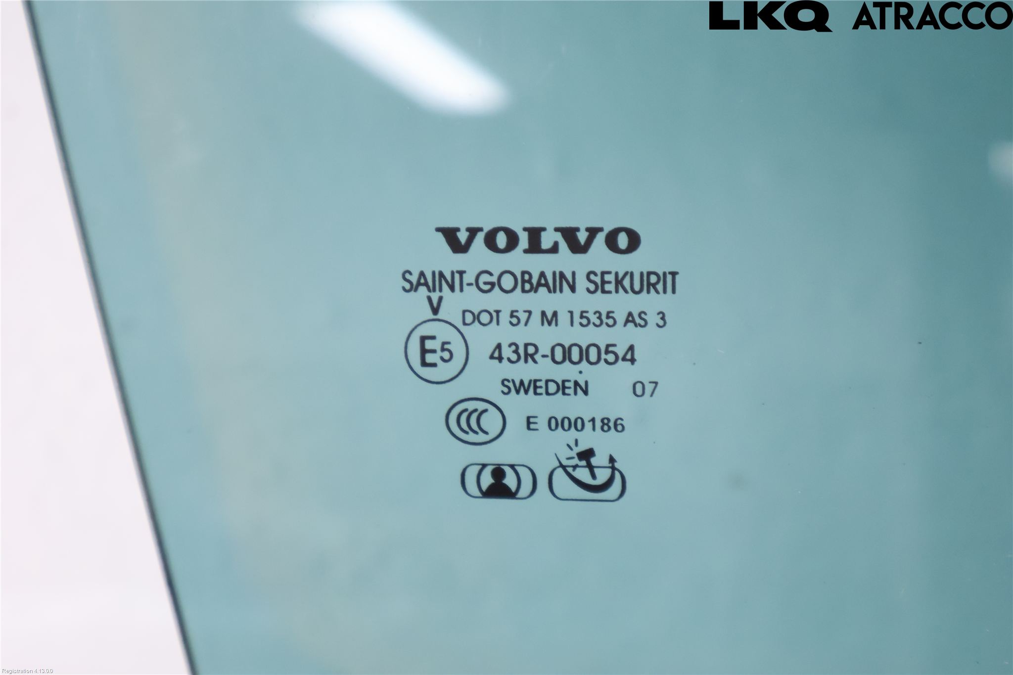 Volvo V70 05-08 Dörruta Bak Höger