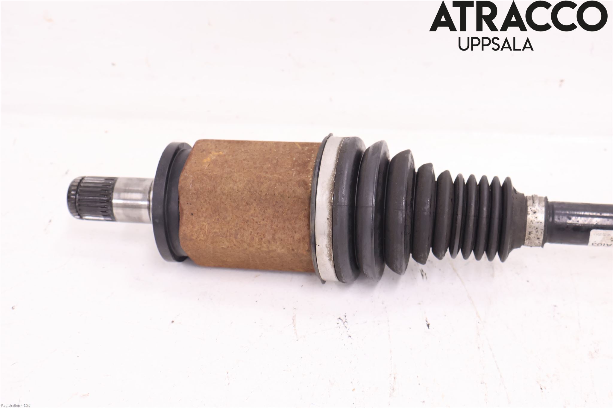 BMW 3 F30/F31/F80 12-19 Drivaxel Fram Vänster