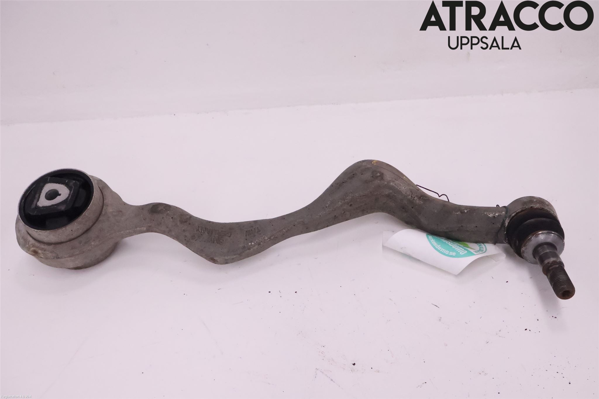 BMW 1 E87/81 5D/3D 03-11 Bärarm Fram Undre Vä