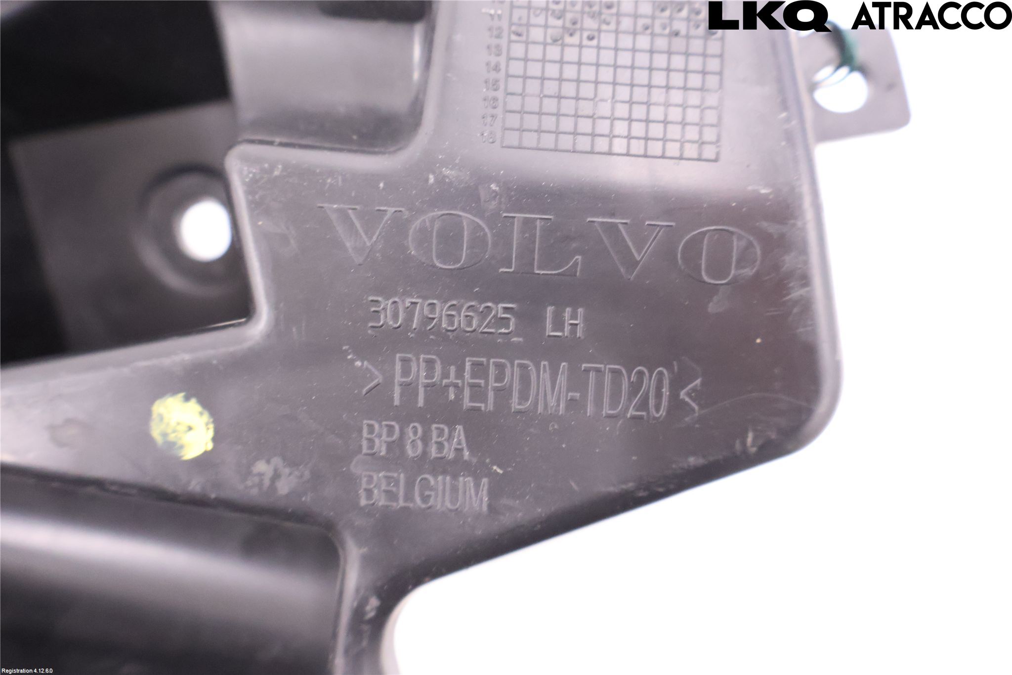 Volvo V60 11-13 Stötfångarfäste Fram Vä