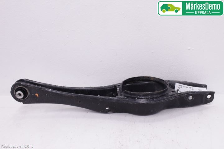Volkswagen VW PASSAT 15-19 Bärarm Bak Vänster