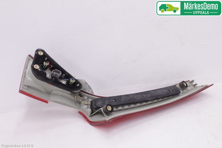 Volvo V70 08-13 Bakljus Lucka Vä