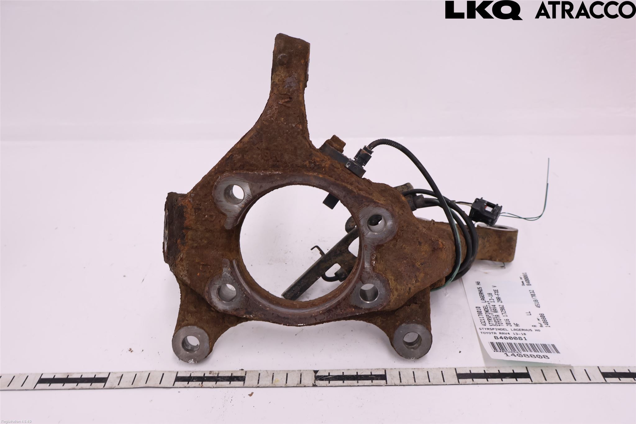 Toyota RAV4 13-18 Styrspindel Lagerhus Hö