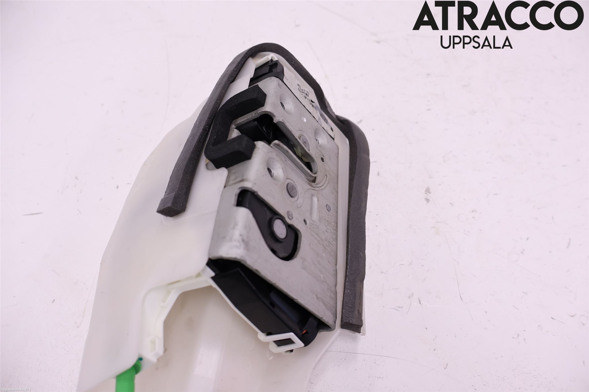 Tesla MODEL 3 17- Låskista-Dörrlås