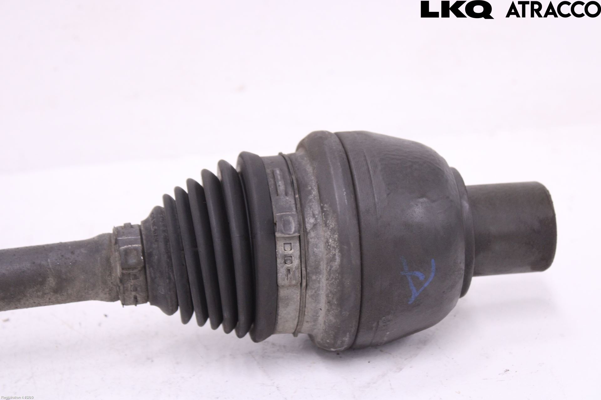 Mercedes-Benz MB GLA-KLASS (X156) 13-20 Drivaxel Fram Höger