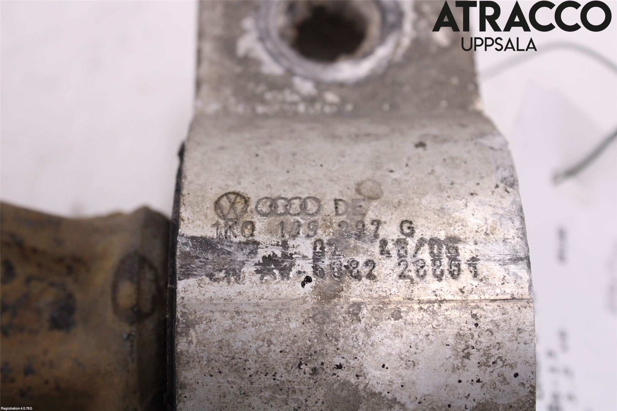 Audi A3/S3 05-13 Bärarm Fram Undre Vä