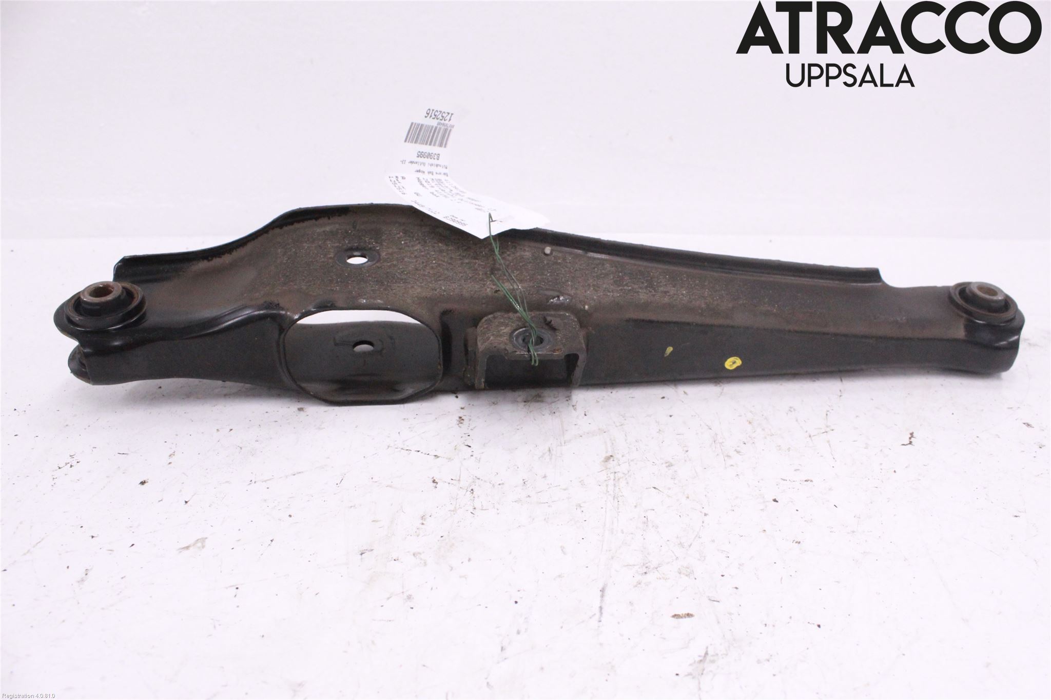 Mitsubishi OUTLANDER 13-21 Bärarm Bak Höger