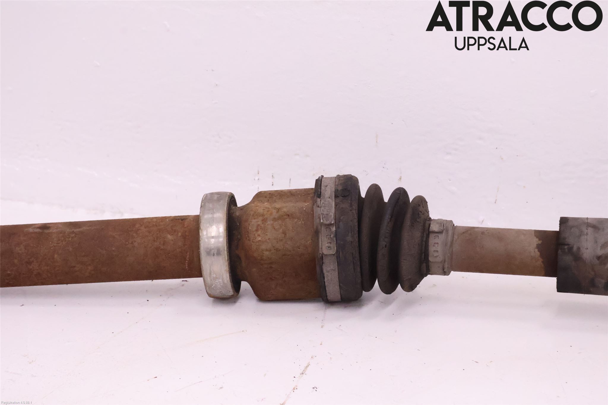 Hyundai i40 08-15 Drivaxel Fram Höger
