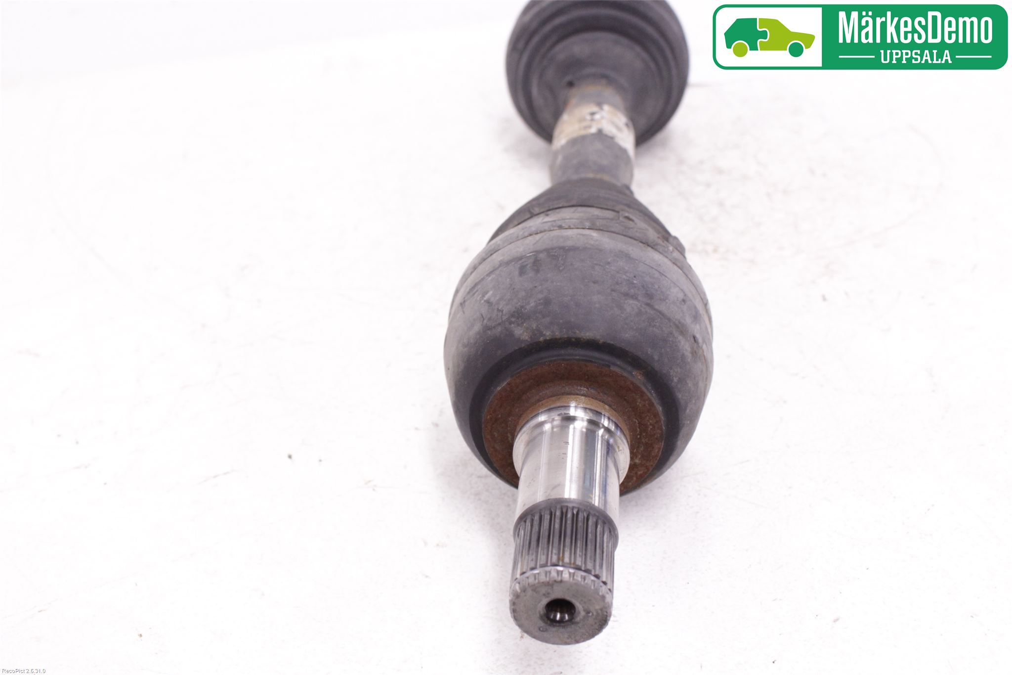 Mercedes-Benz MB B-KLASS (W246/W242) 12-19 Drivaxel Fram Vänster