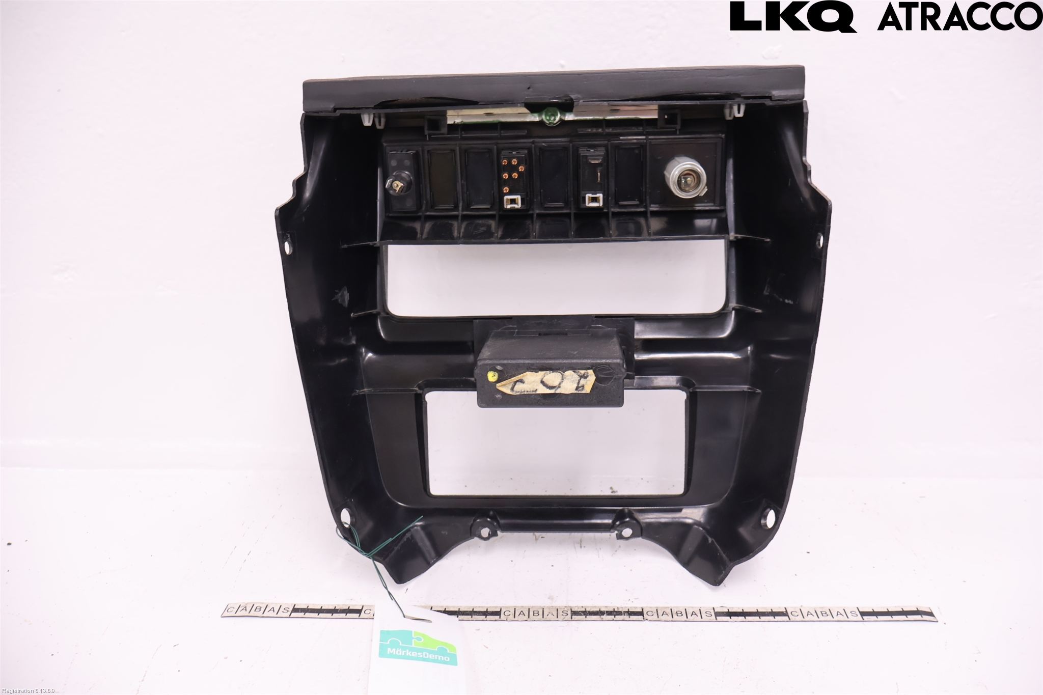 Volvo 240 88-93 Instrumentkonsoll Mitt