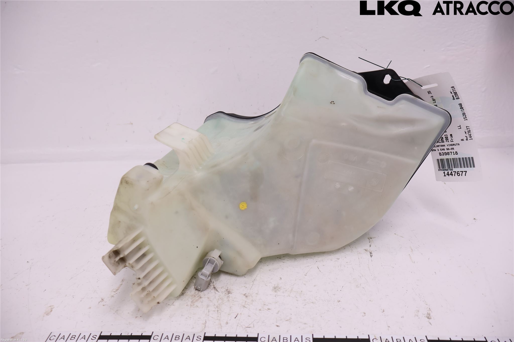 BMW 3 E46      98-05 Spolartank Vindruta