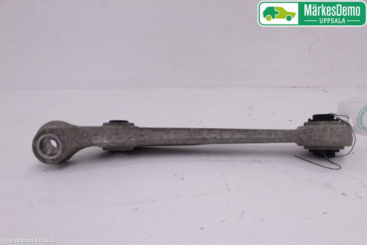 Audi A4/S4 08-11 Bärarm Fram Undre Hö