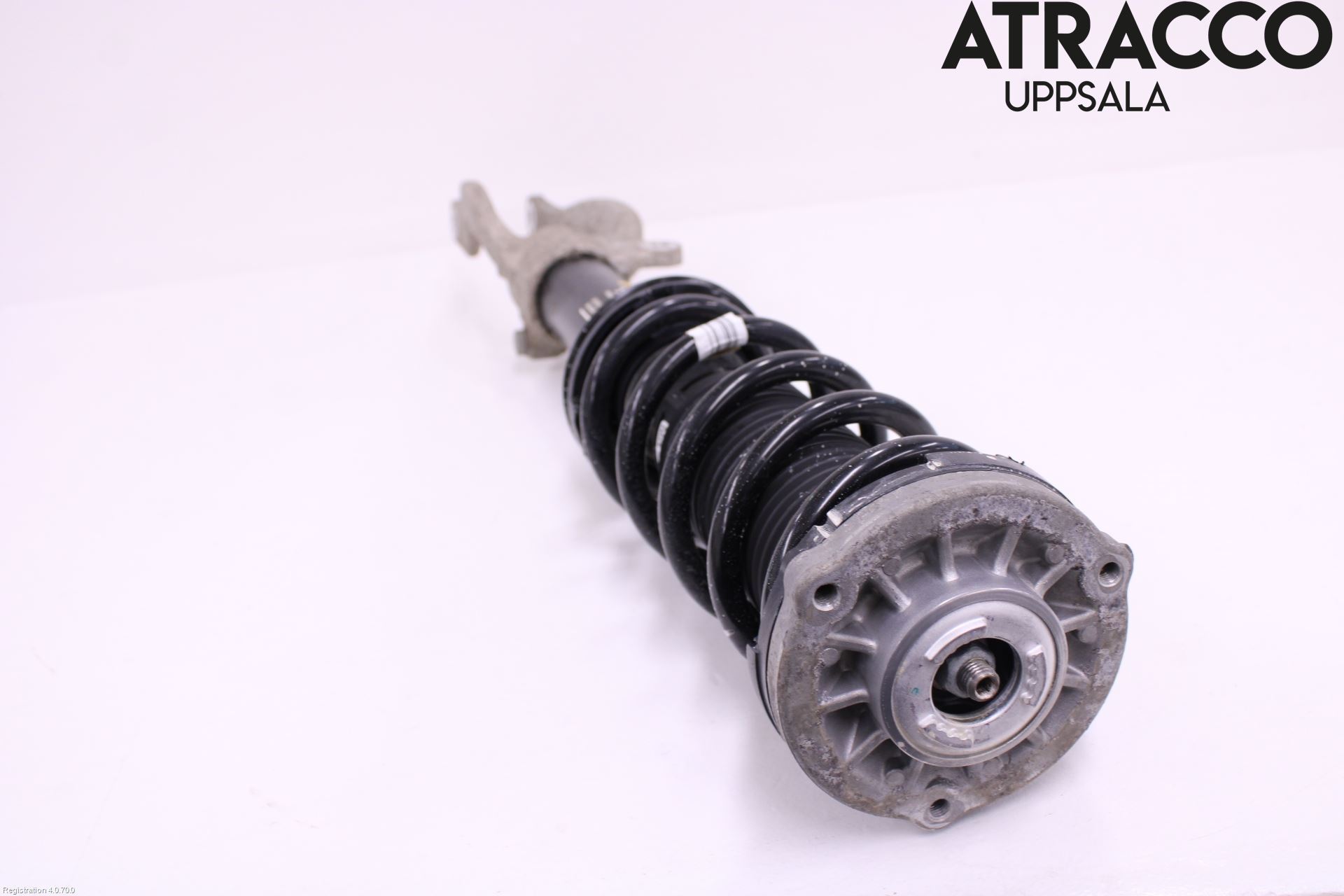 BMW 5 G30/G31/F90 17-23 Fjäderben Fram Höger