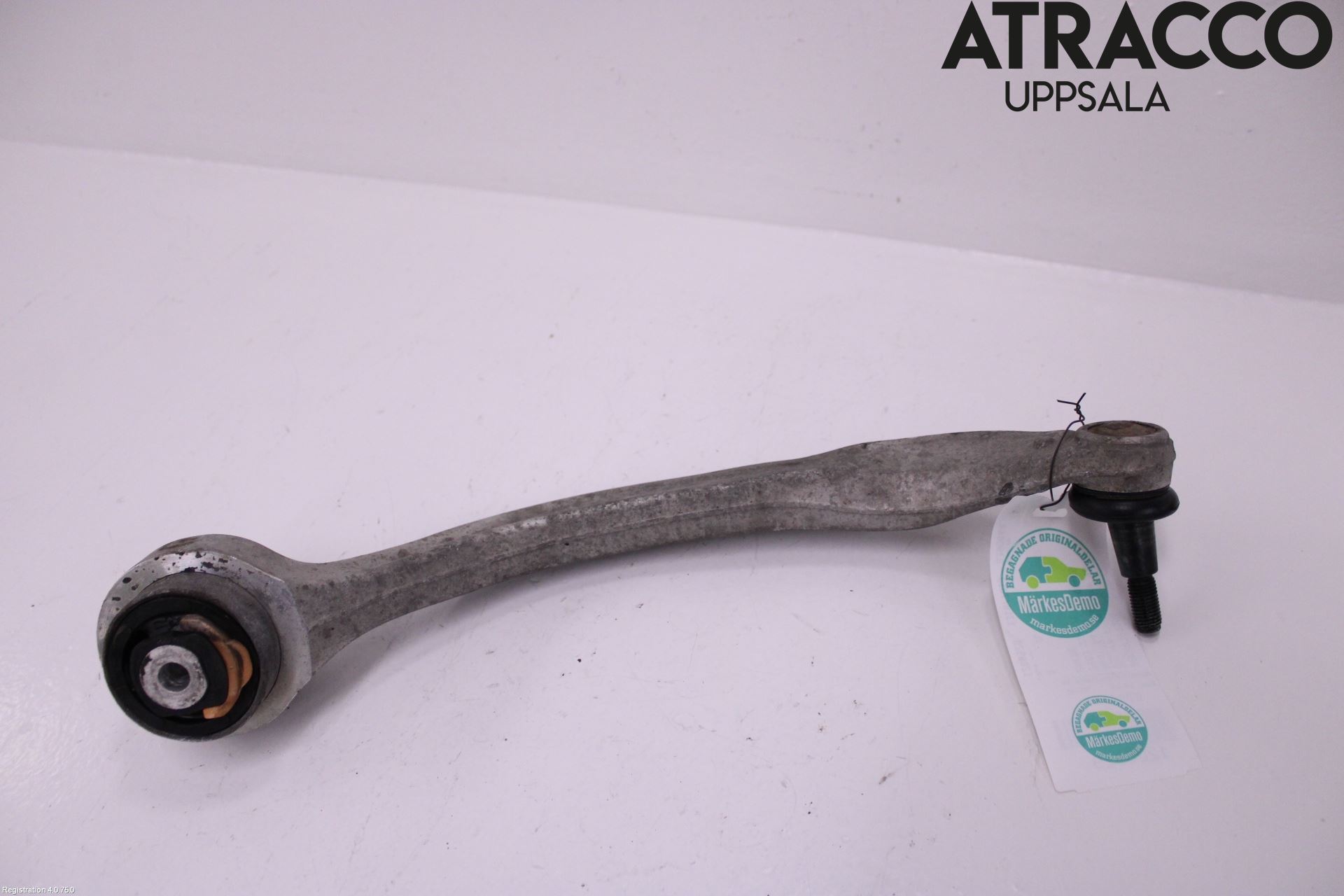 Audi A4/S4 01-05 Bärarm Fram Undre Vä