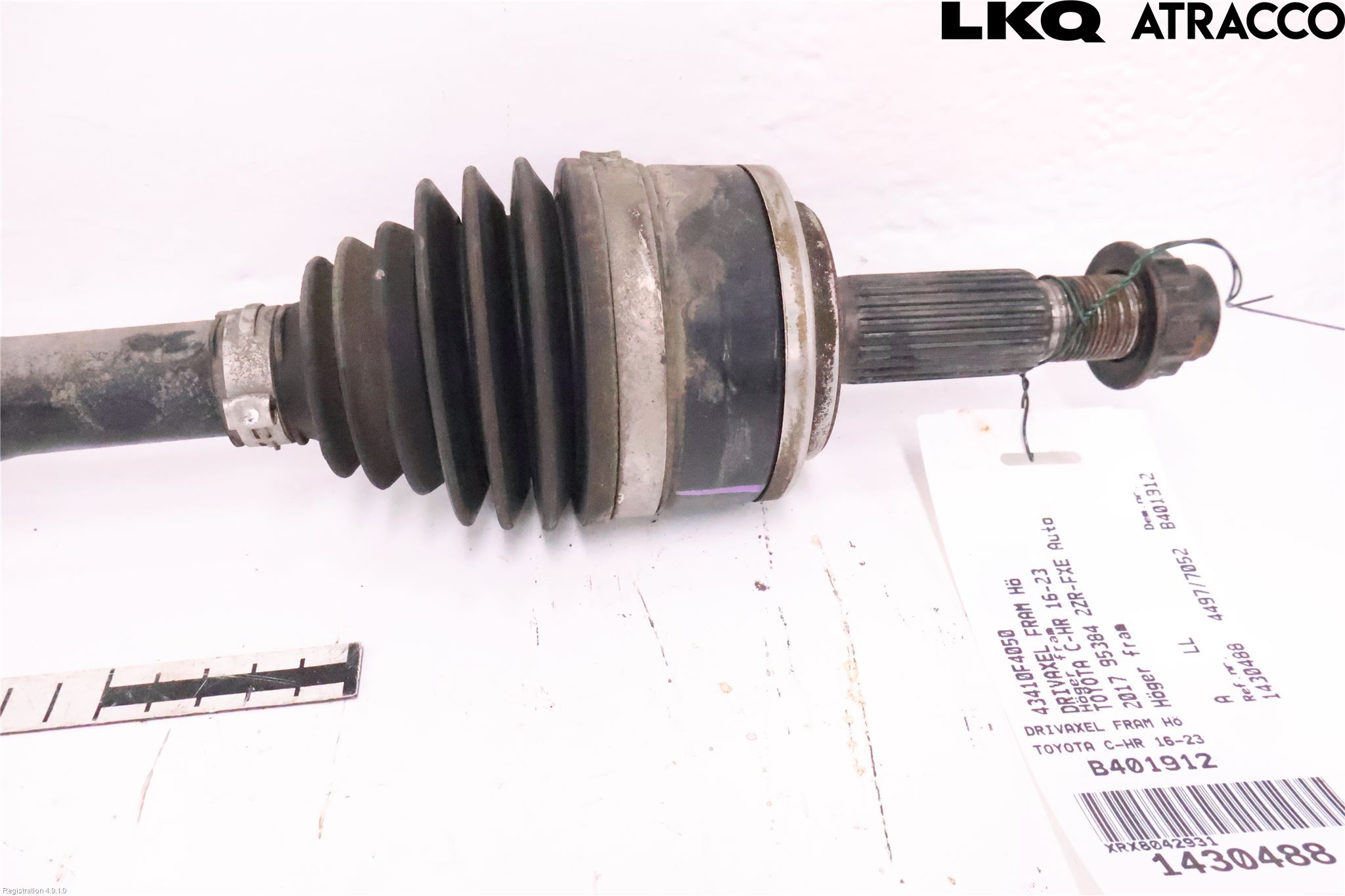 Toyota C-HR 16-23 Drivaxel Fram Höger