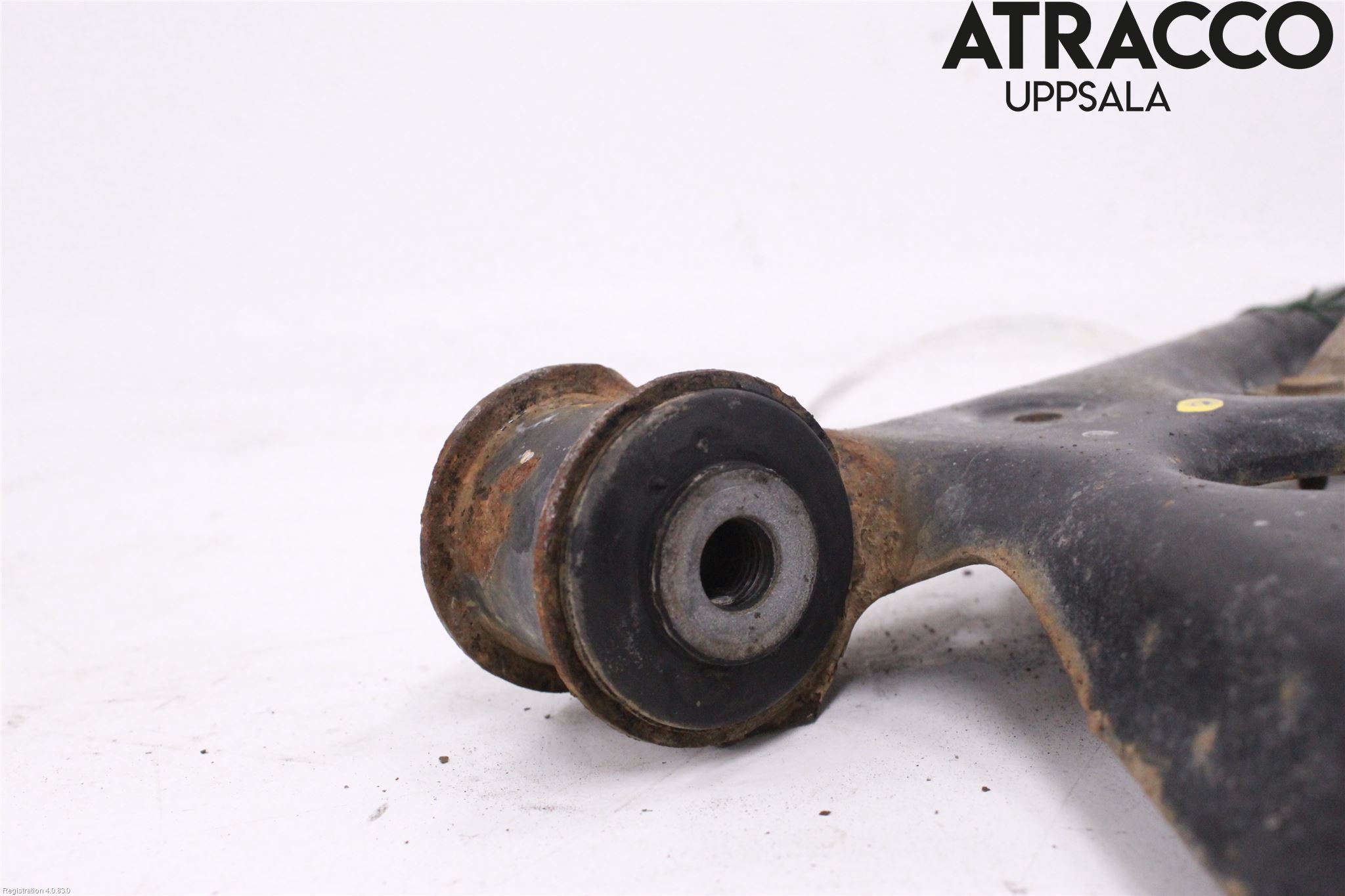 Volkswagen VW GOLF VI 09-13 Bärarm Fram Undre Hö