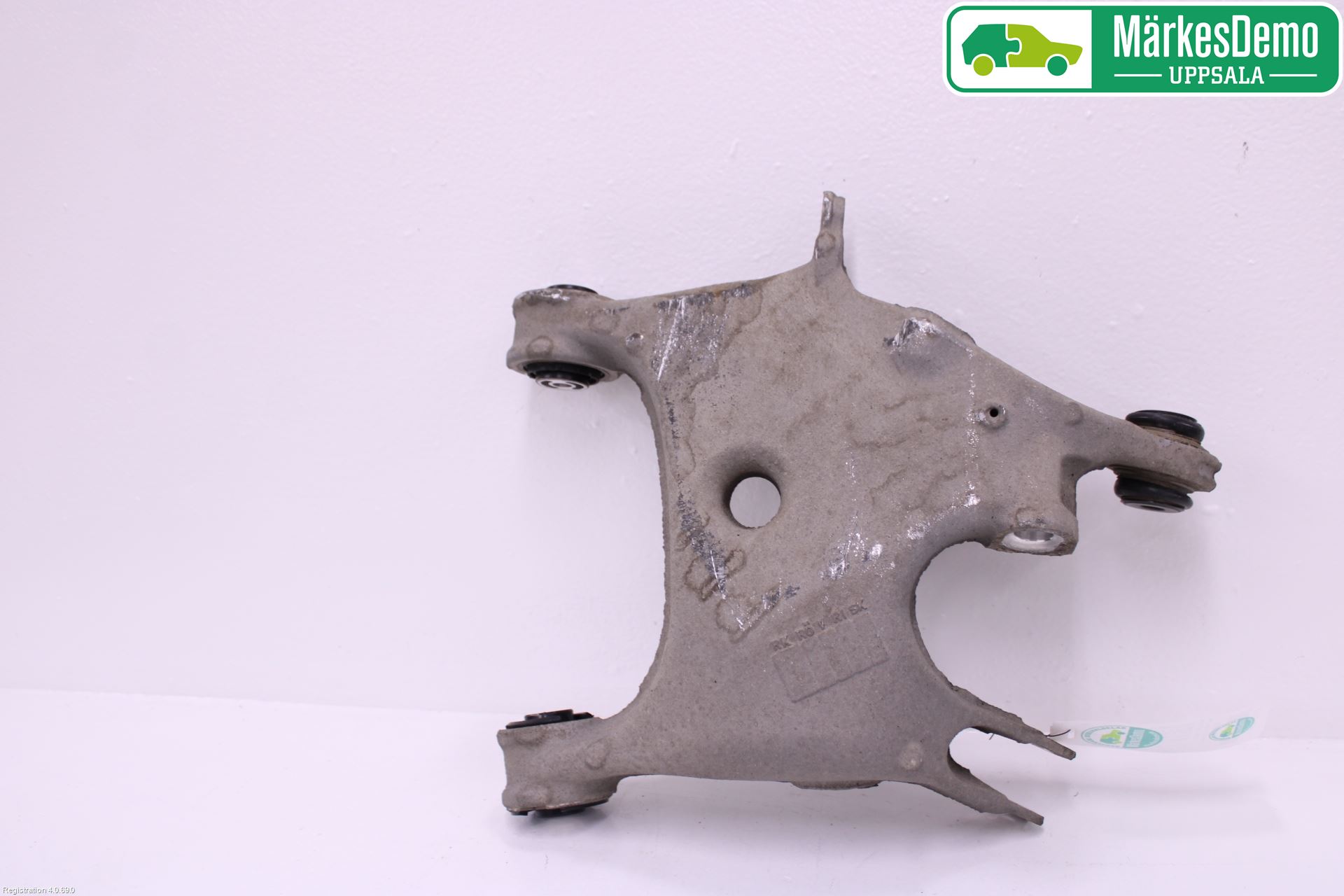 BMW 5 F10/F11/F18 09-17 Bärarm Bak Höger
