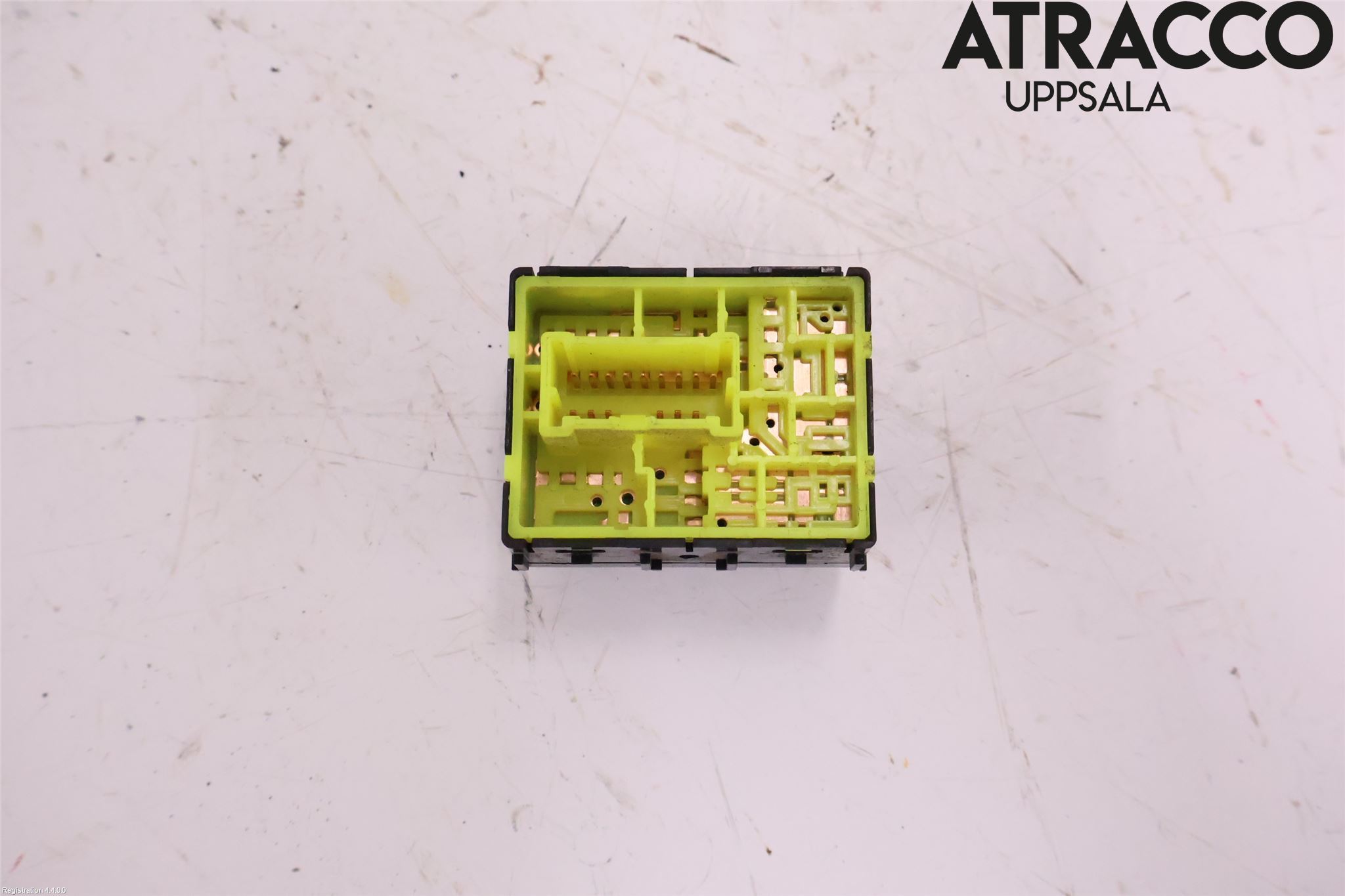 Nissan NAVARA 05-16 Strömställare Spegel