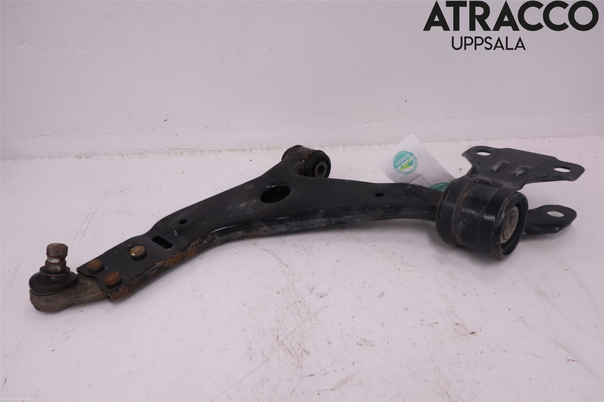 Ford KUGA 17-19 Bärarm Fram Undre Vä