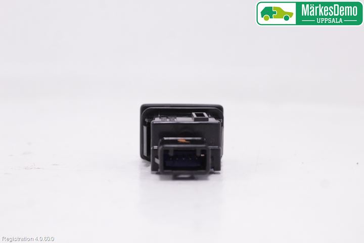 Toyota HILUX 16- Strömställare Övrigt