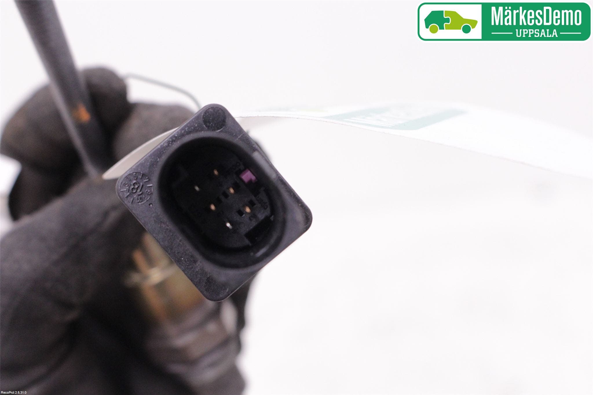 BMW 5 G30/G31/F90 17-23 Injlambdasond