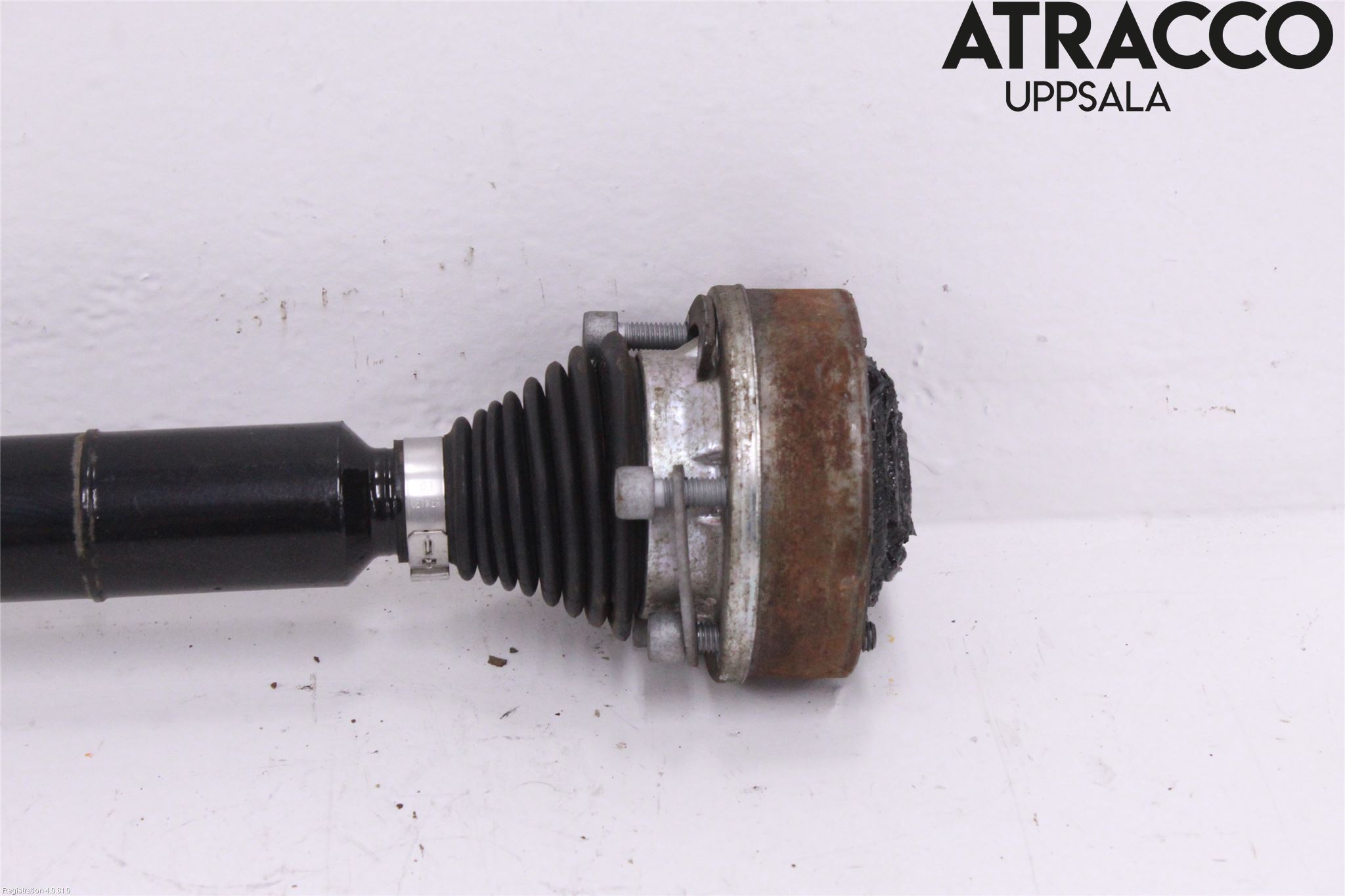 Volkswagen VW GOLF SPORTSVAN 15-20 Drivaxel Fram Höger