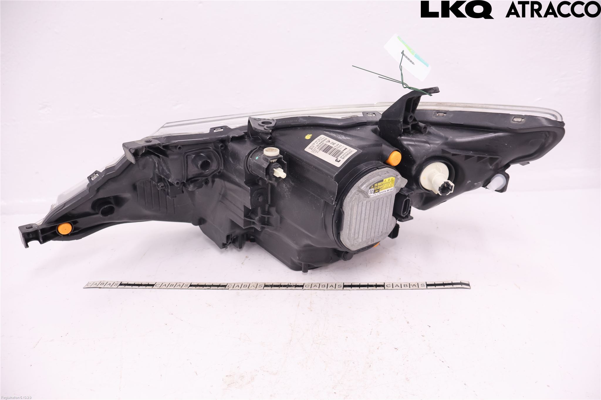 Toyota AURIS 13-19 Strålkastare Höger