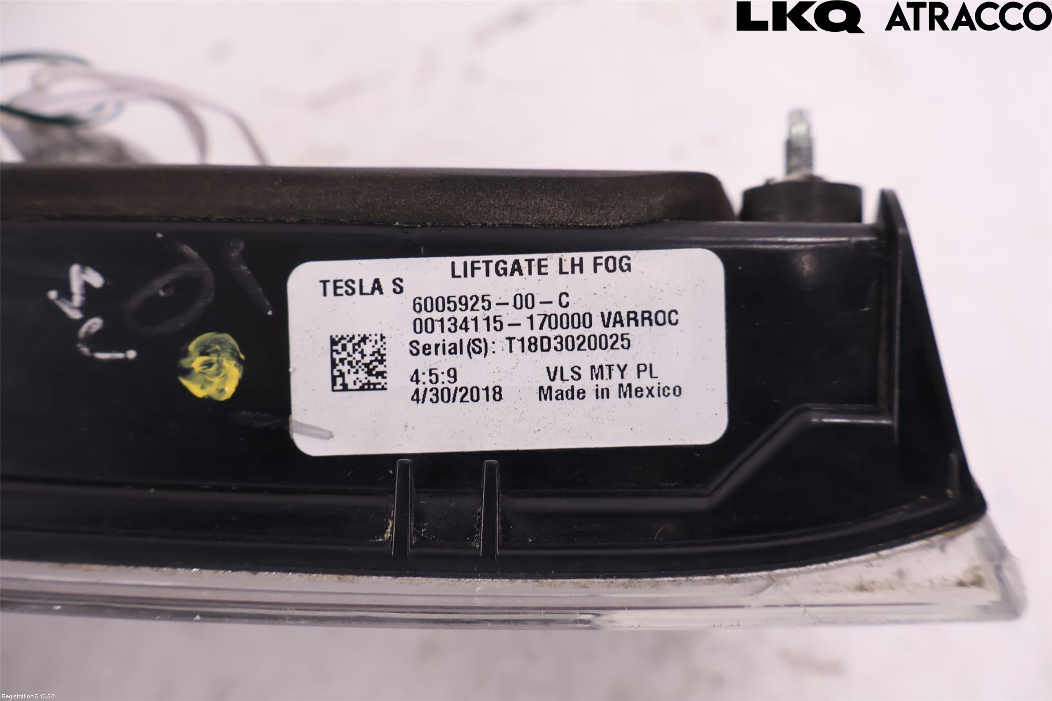 Tesla MODEL S 13- Bakljus Lucka Vä