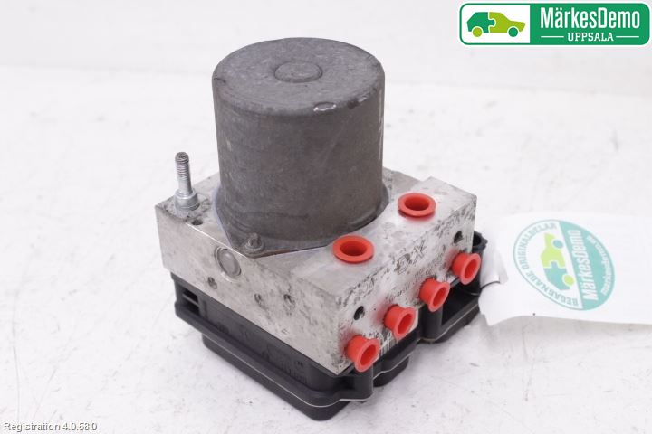 Toyota AVENSIS 09-15 Abs Hydraulaggregat