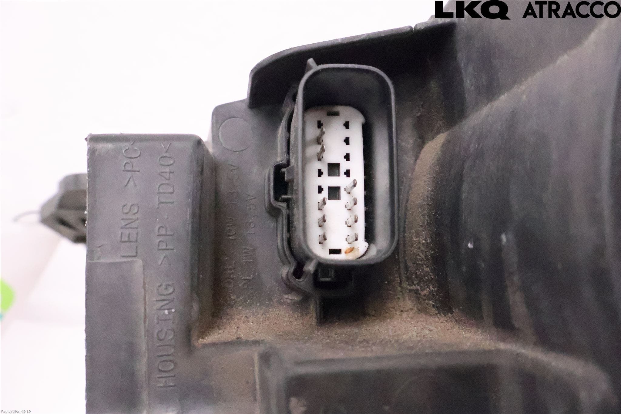 Ford KUGA 13-16 Strålkastare Höger