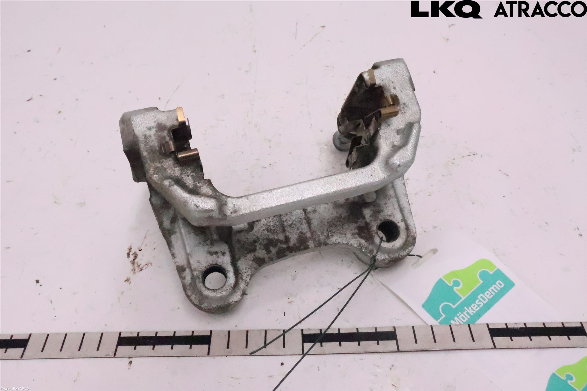 Toyota bZ4X EA10 22- Bromsokshållare