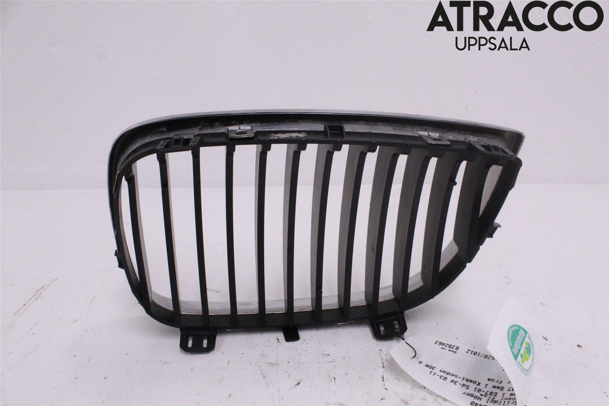 BMW 1 E87/81 5D/3D 03-11 Grilldel Höger