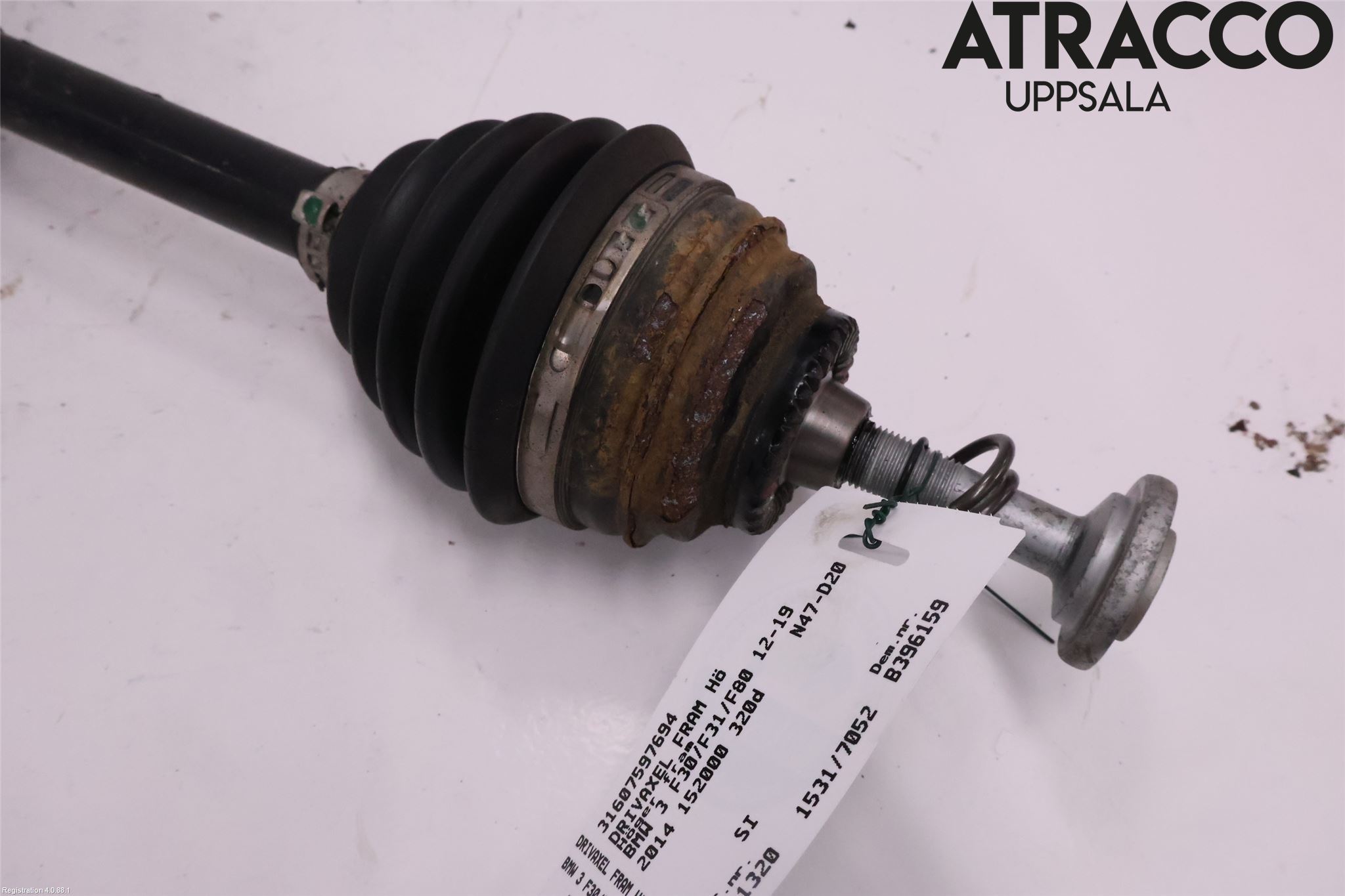 BMW 3 F30/F31/F80 12-19 Drivaxel Fram Höger