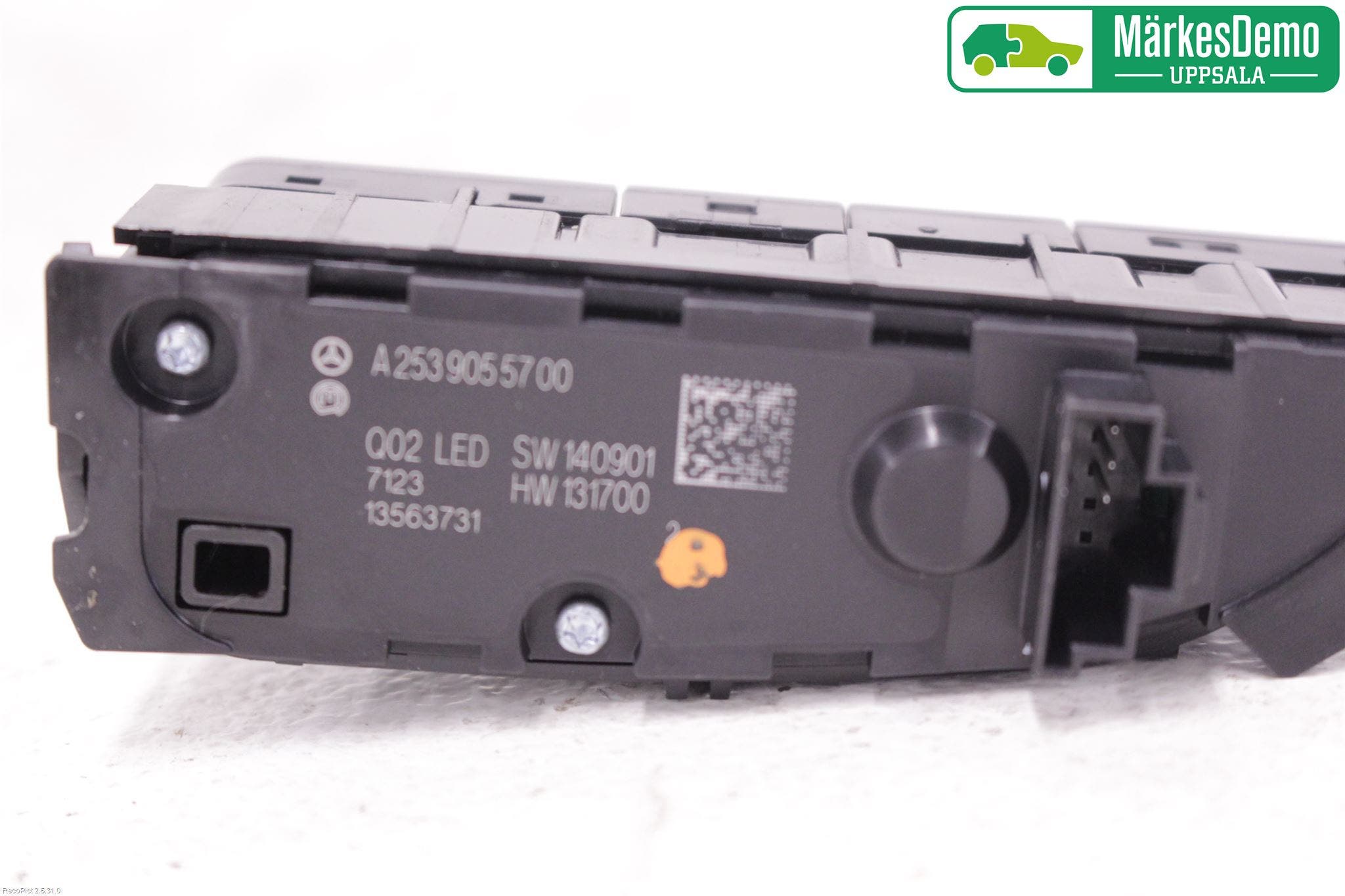 MB GLC-KLASS (X253/C253) 15-22 Strömställare Multifunktion