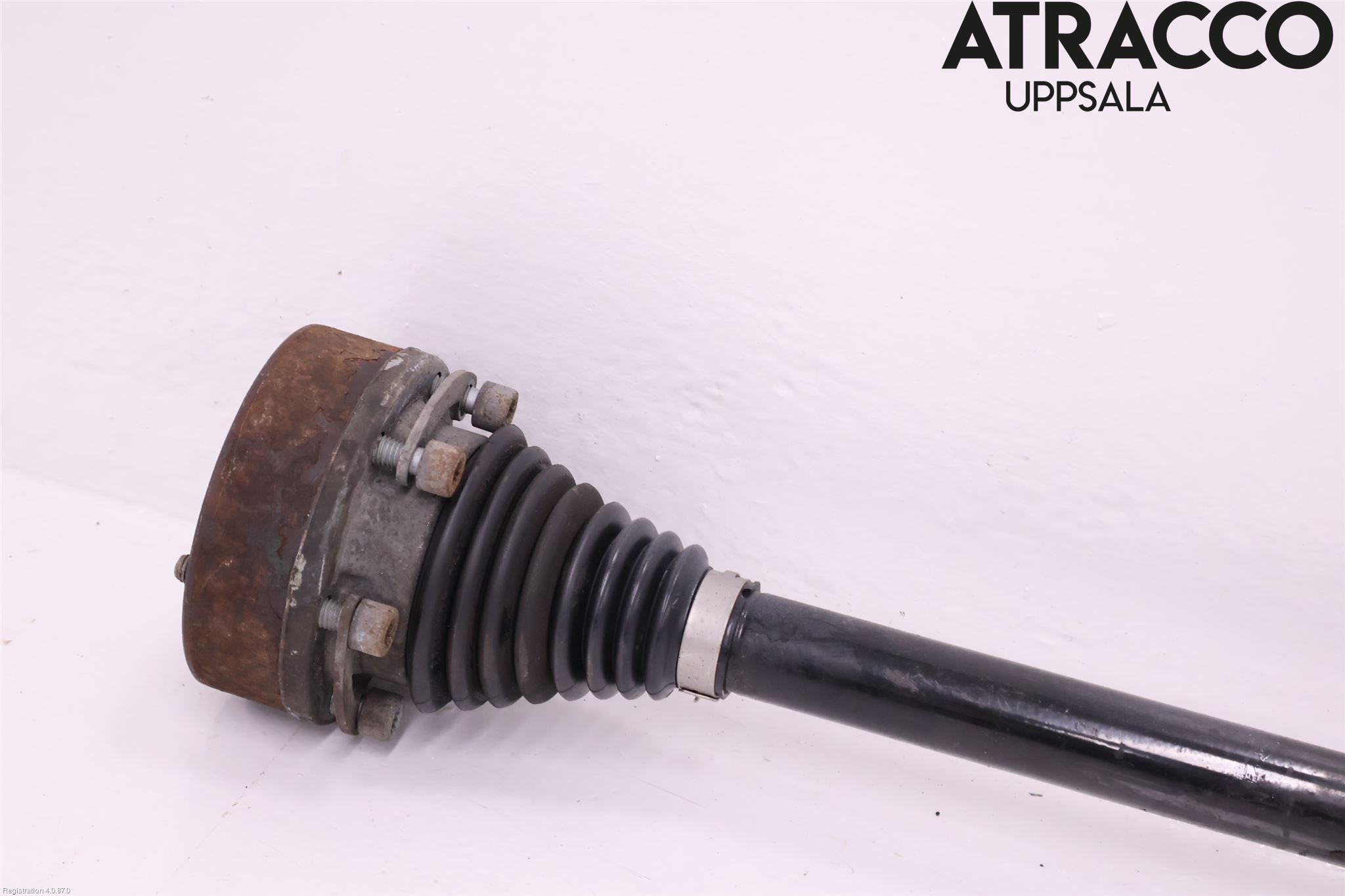 Volkswagen VW PASSAT 15-19 Drivaxel Bak Höger