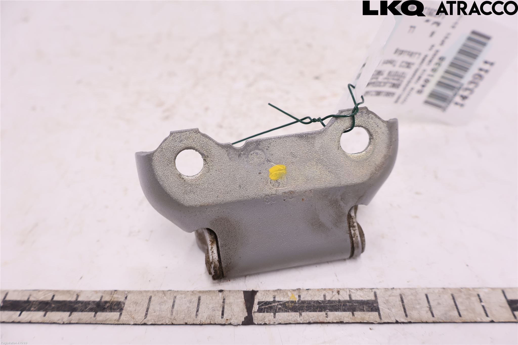 Toyota YARIS CROSS XP21 21- Bakluckegångjärn Vä