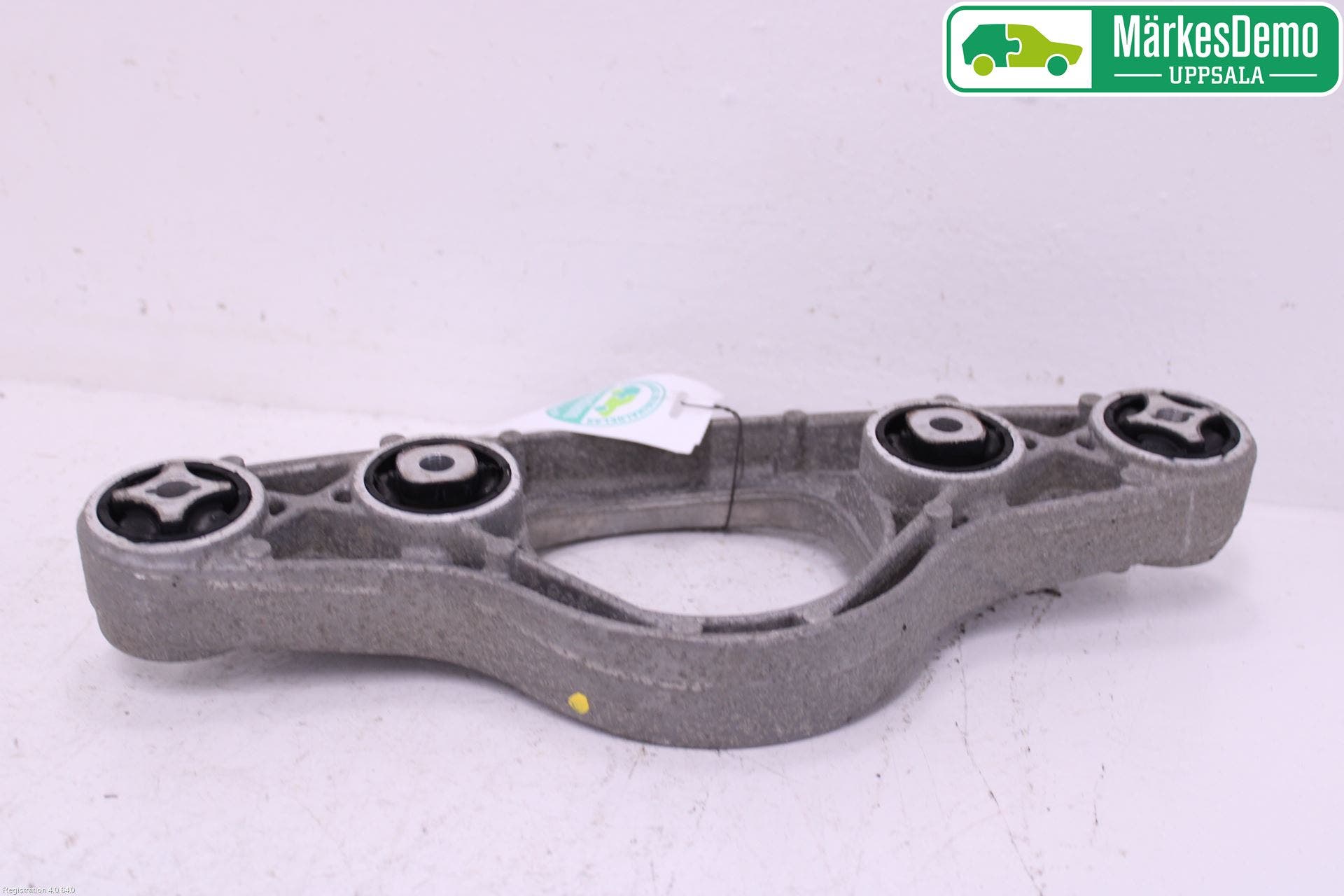 BMW 4 F32/F33/F82/F83 13-20 Bakvagn Övrigt