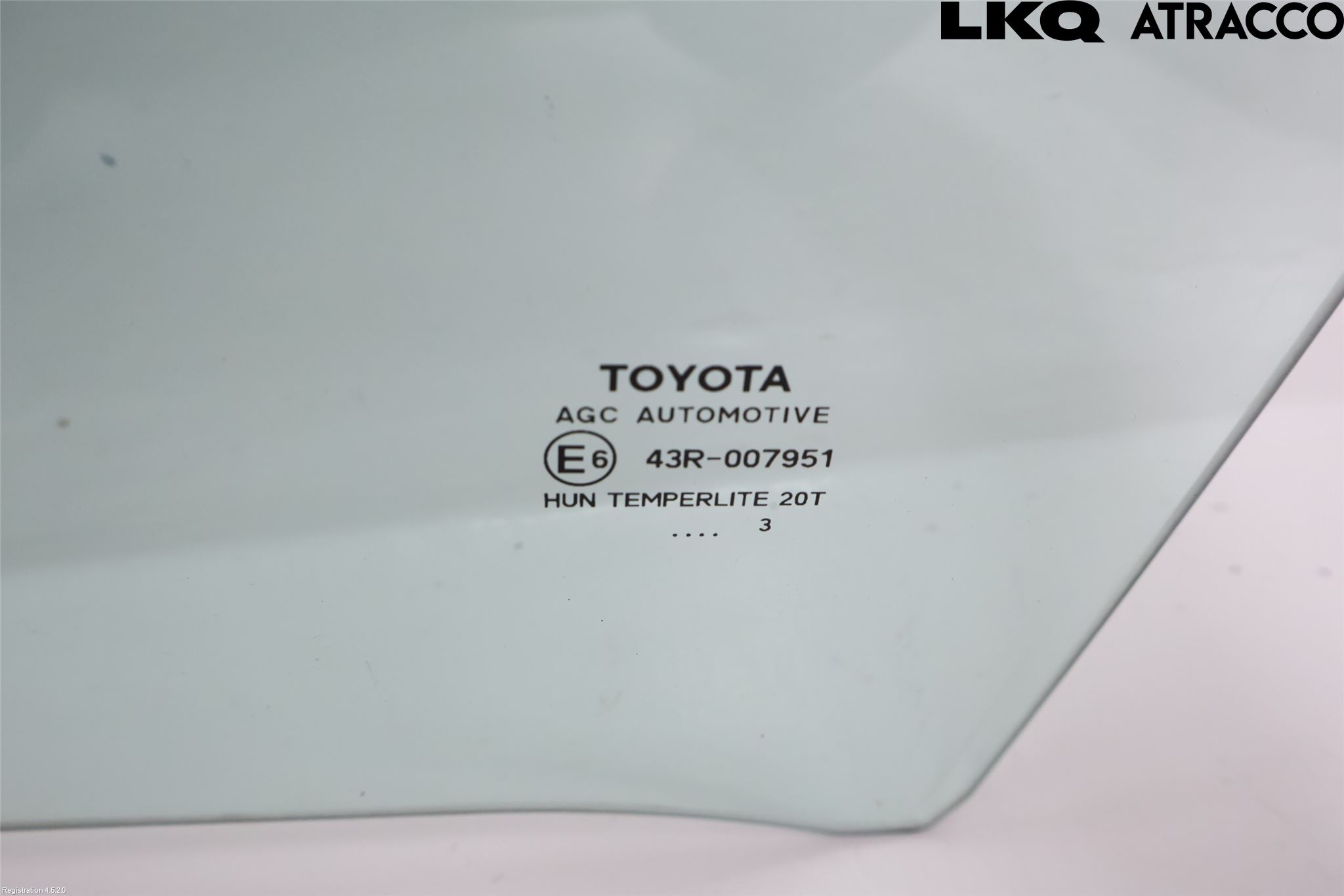 Toyota YARIS CROSS XP21 21- Dörruta Fram Vänster