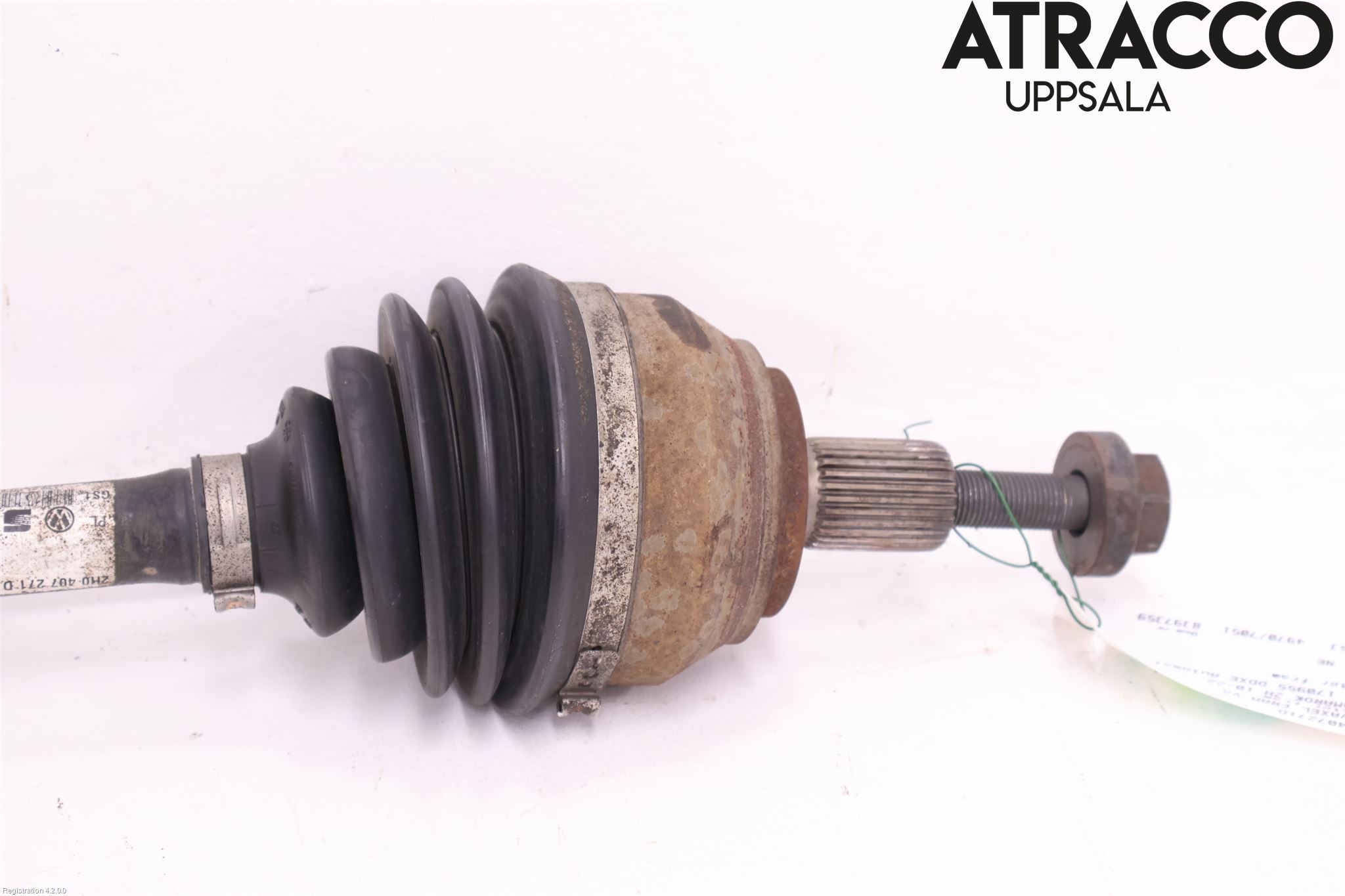 Volkswagen VW AMAROK 2H 10-22 Drivaxel Fram Vänster