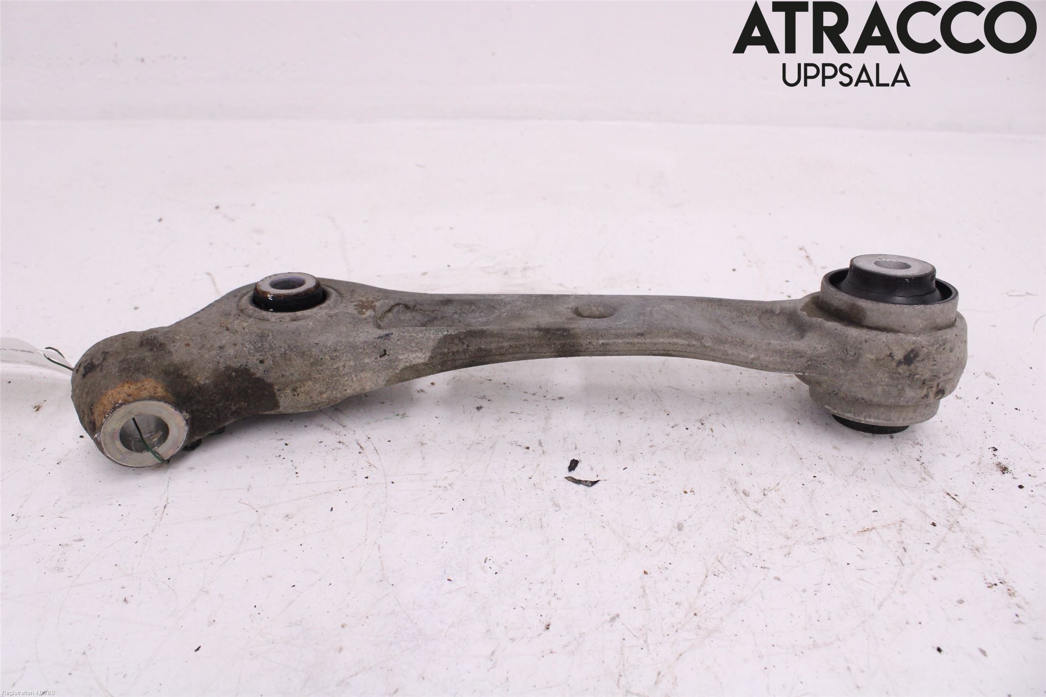 BMW 5 F10/F11/F18 09-17 Bärarm Fram Undre Vä