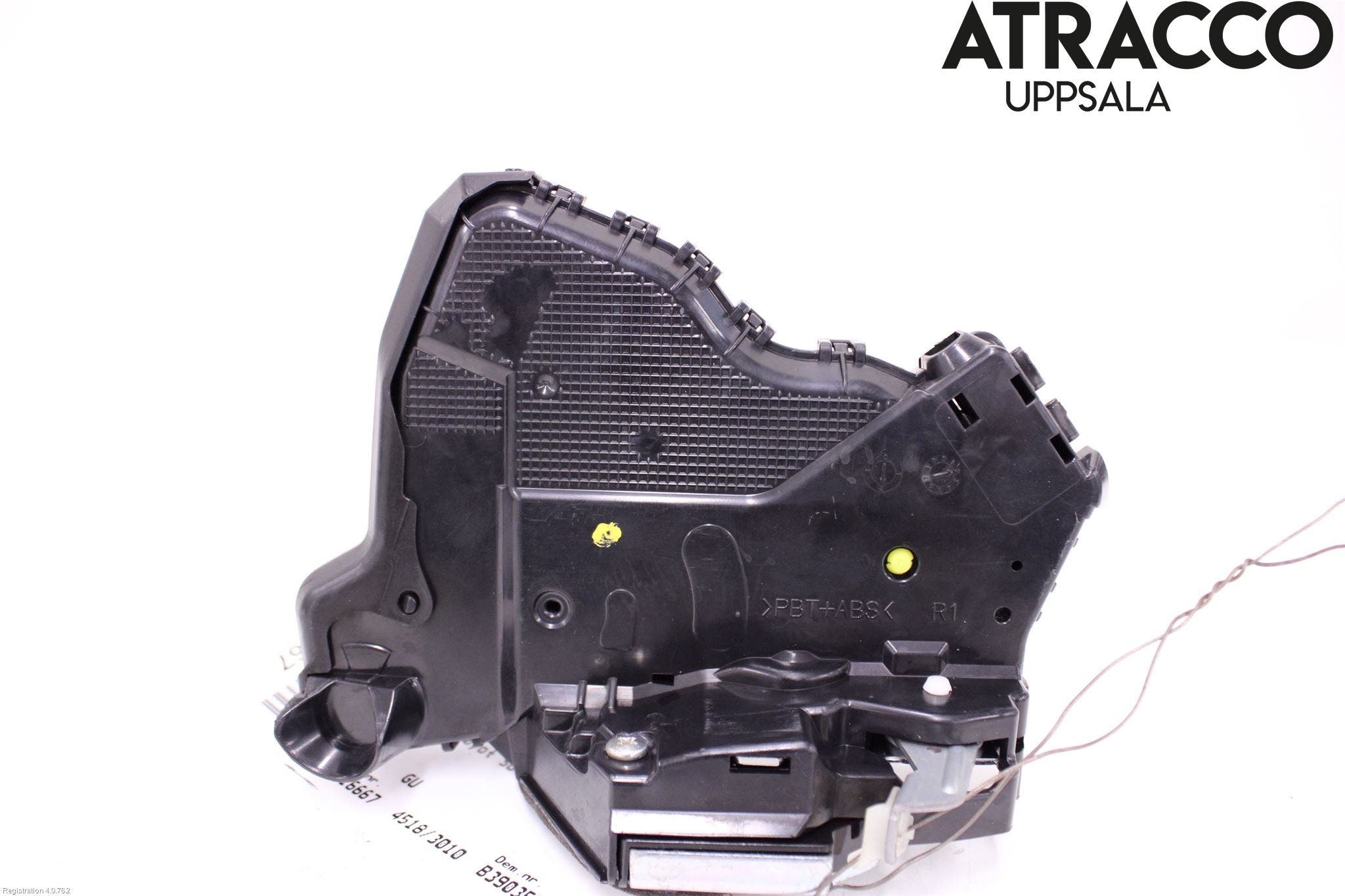 Toyota RAV4 13-18 Låskista-Dörrlås