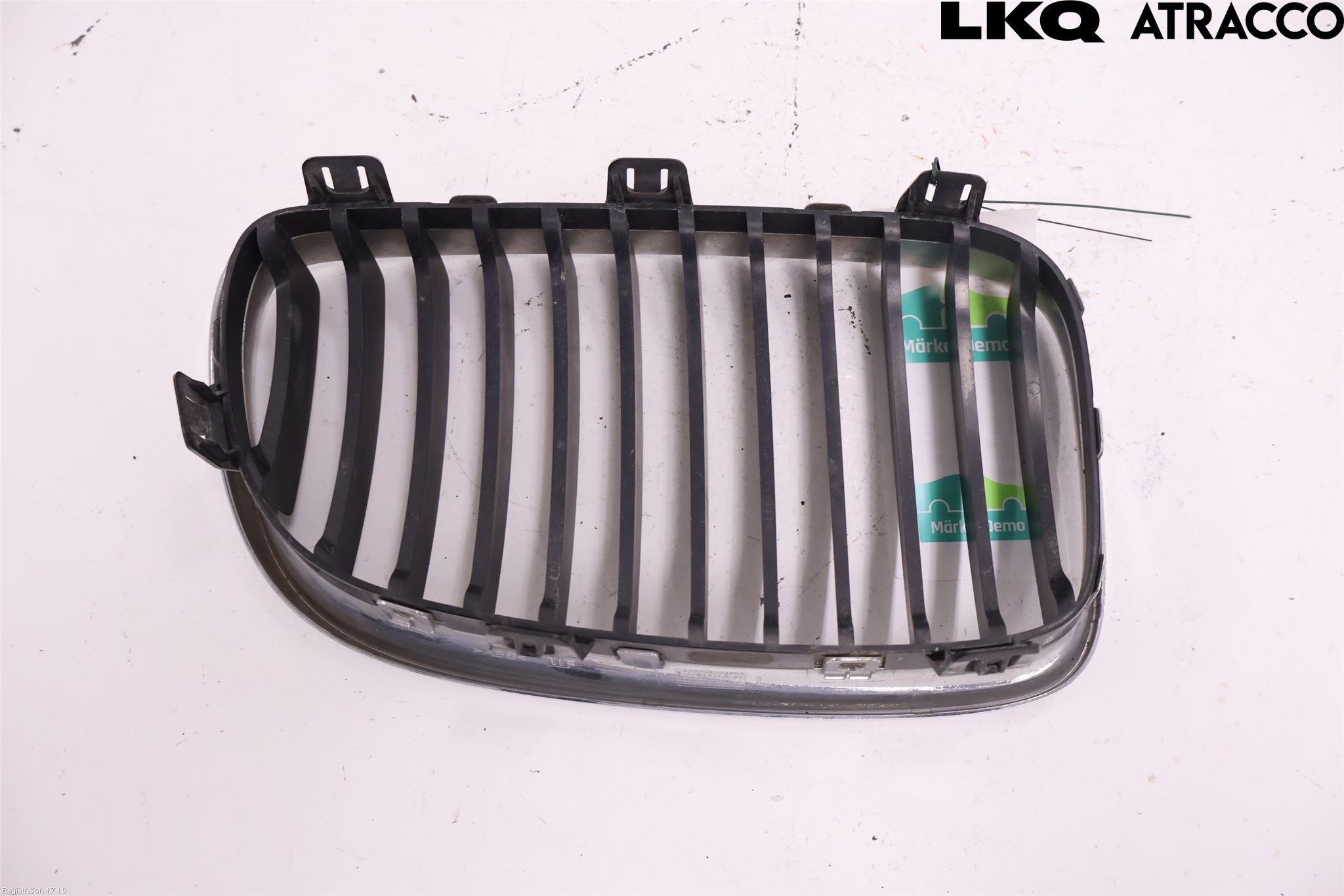 BMW 1 E87/81 5D/3D 03-11 Grilldel Vänster