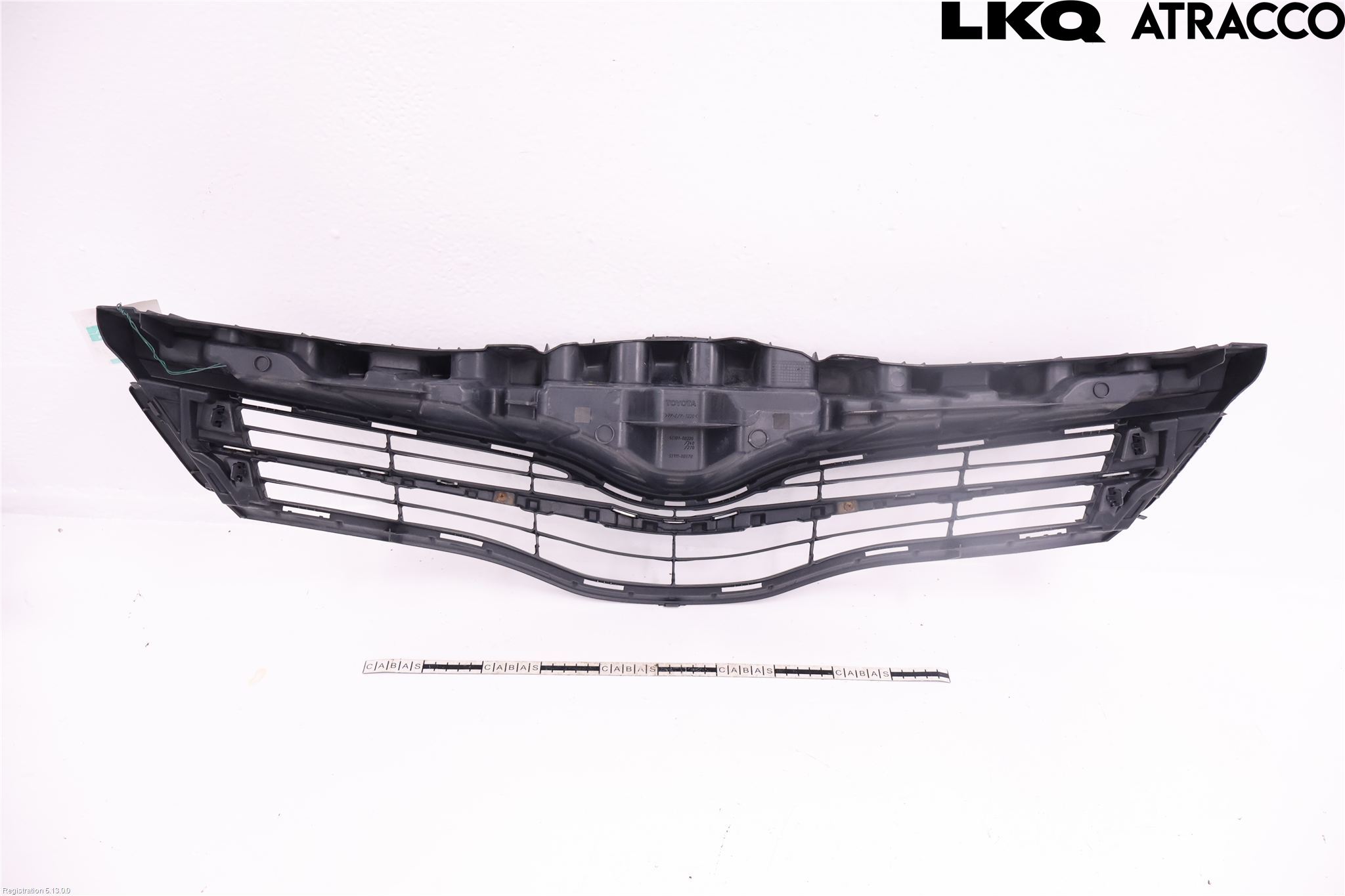 Toyota YARIS XP130 12-14 Grill Komp