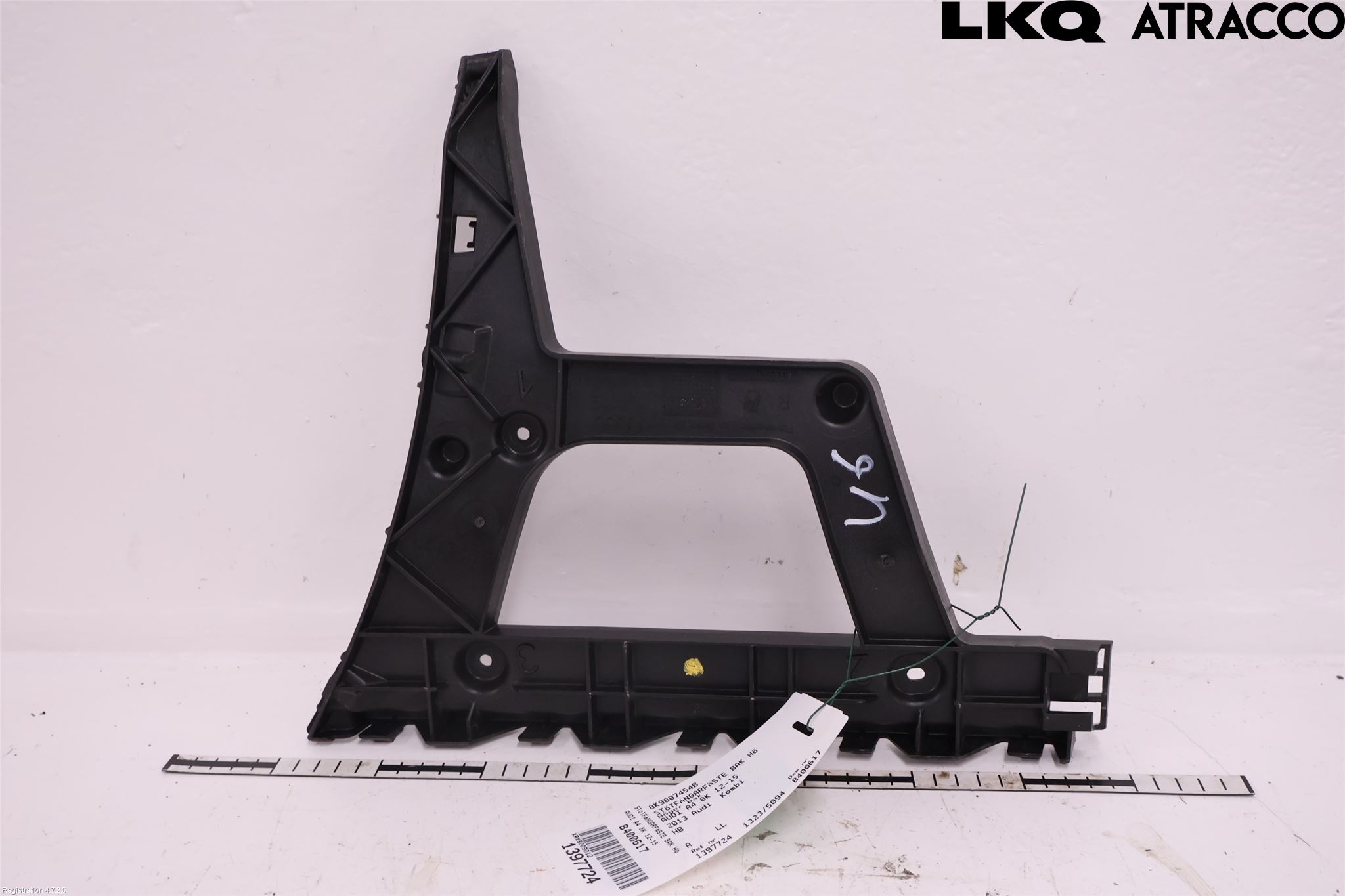 Audi A4 12-15 Stötfångarfäste Bak Hö