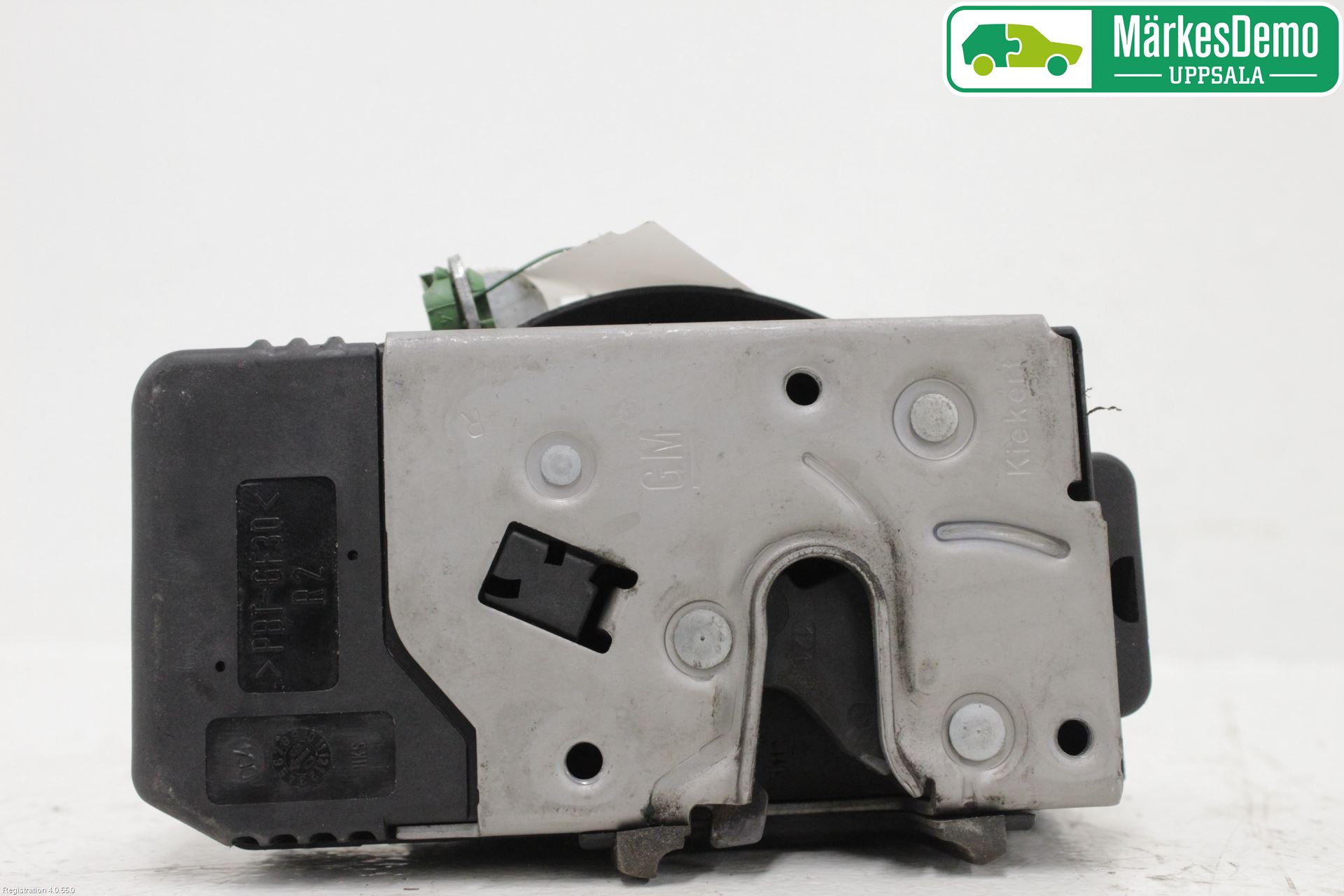 Opel CORSA C    00-06 Låskista-Dörrlås