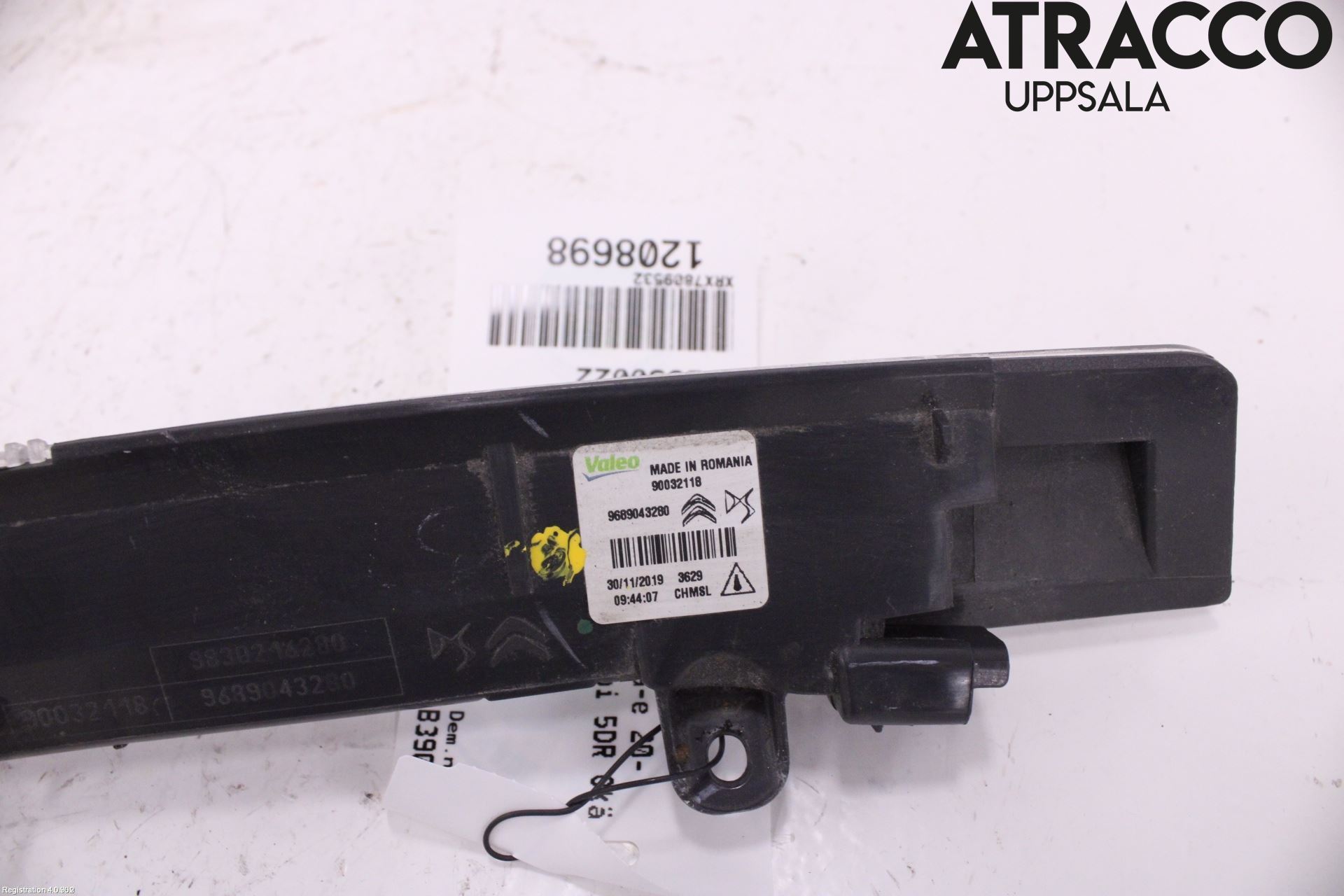 Opel CORSA F, CORSA-E 20- Bromsljus Bakruta