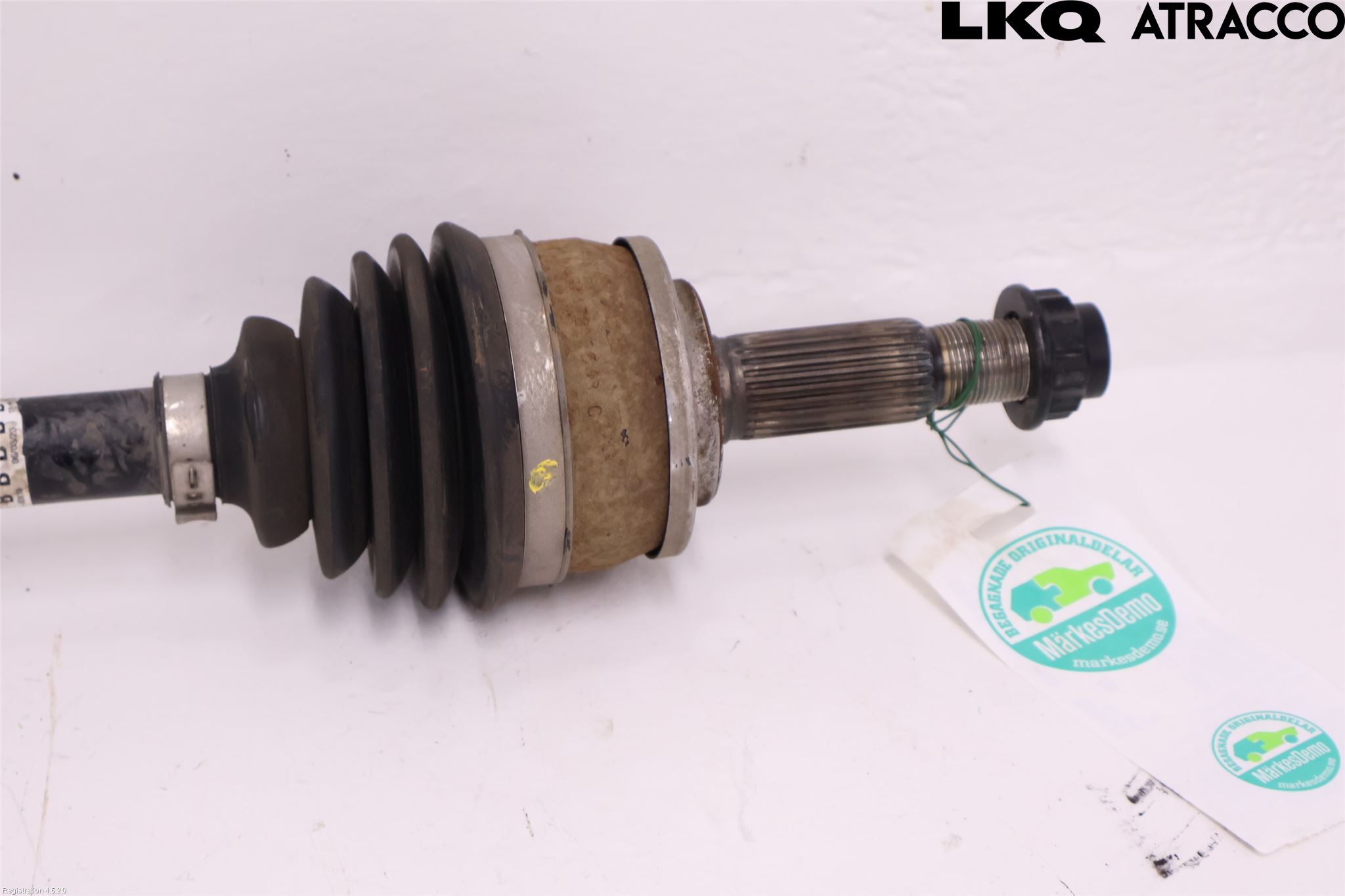 Toyota YARIS CROSS XP21 21- Drivaxel Fram Höger