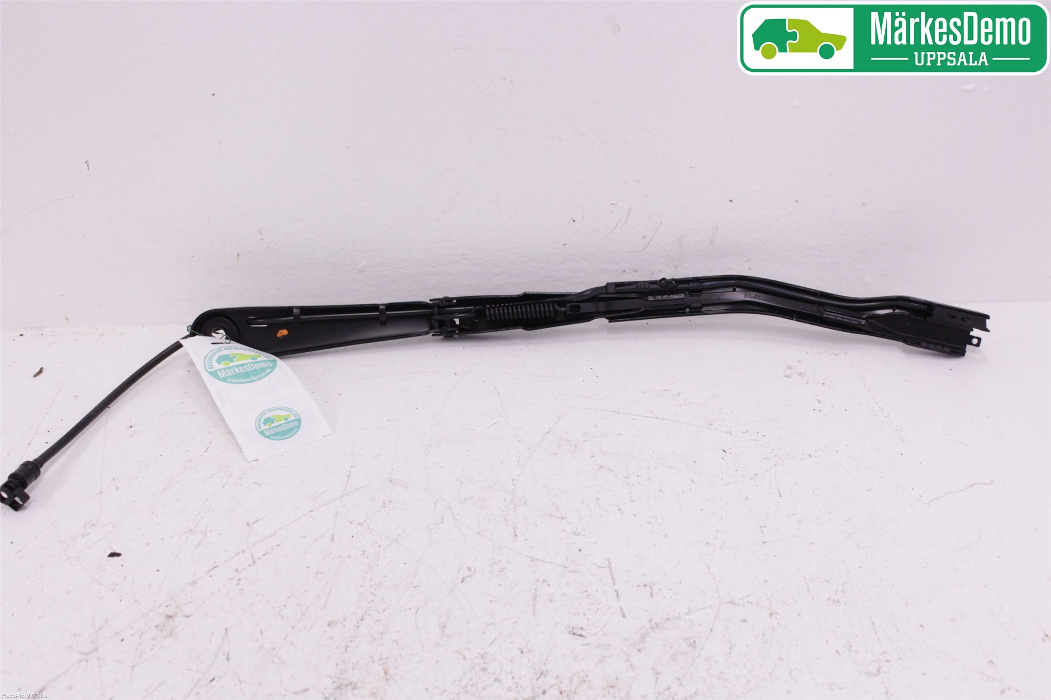 BMW 3 G20/G21/G80/G81 19- Torkararm Armar Vindruta