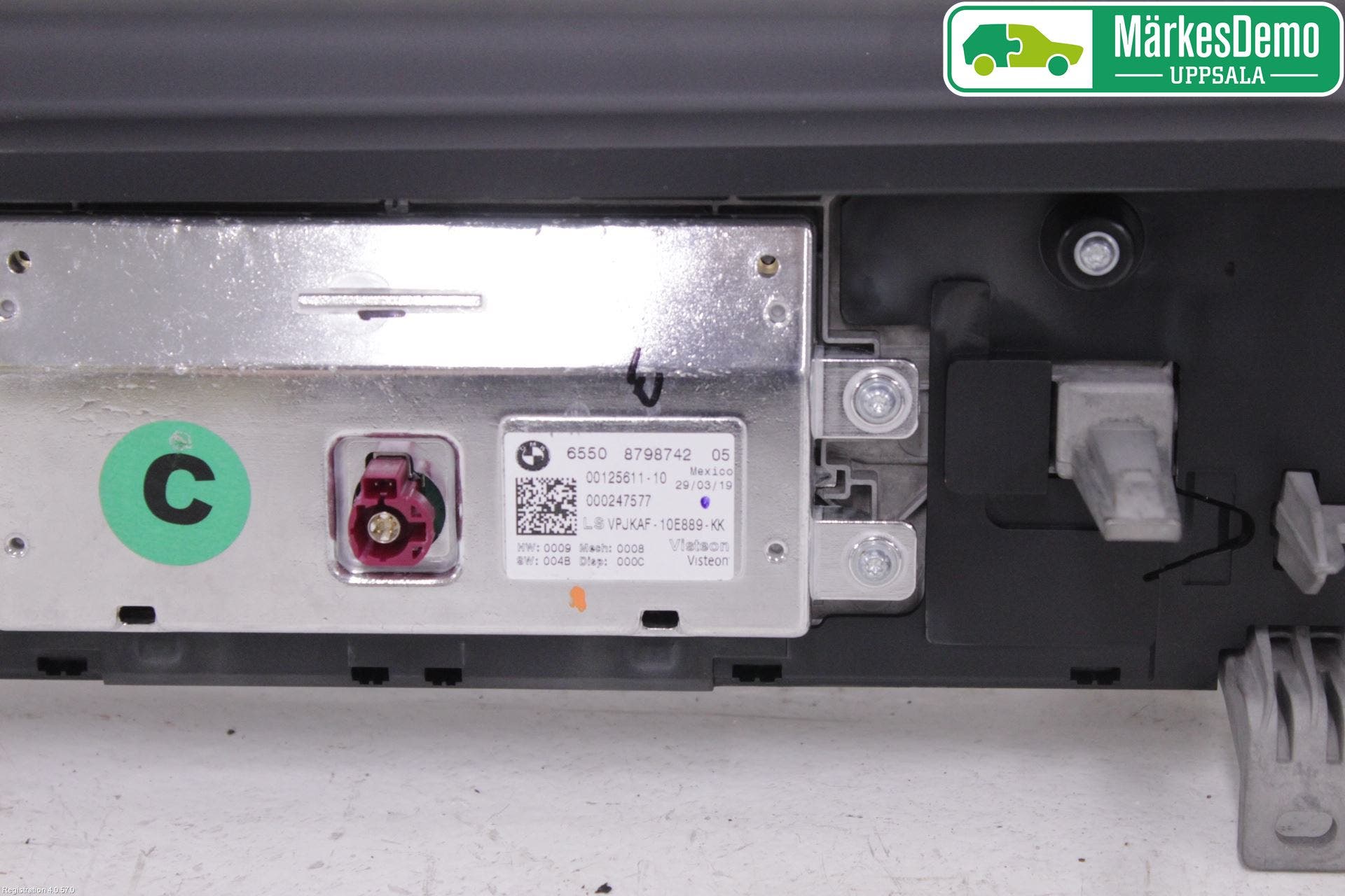 BMW 3 G20/G21/G80/G81 19- Bildskärm